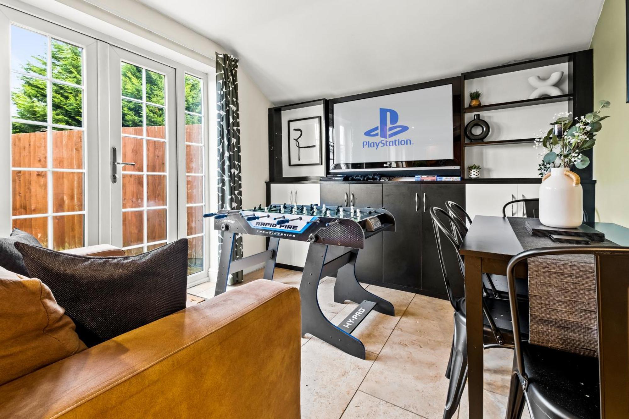 Apartment Inspira - Stunning Large Modern House - 3-car Driveway - Ps4 & Table Football - Huge Kitchen Leicester