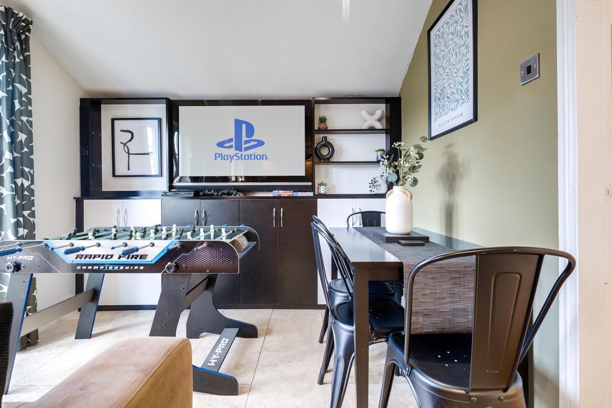 Inspira - Stunning Large Modern House - 3-car Driveway - Ps4 & Table Football - Huge Kitchen