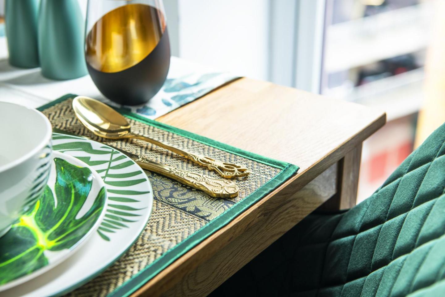 Luxurious Flat At Town *