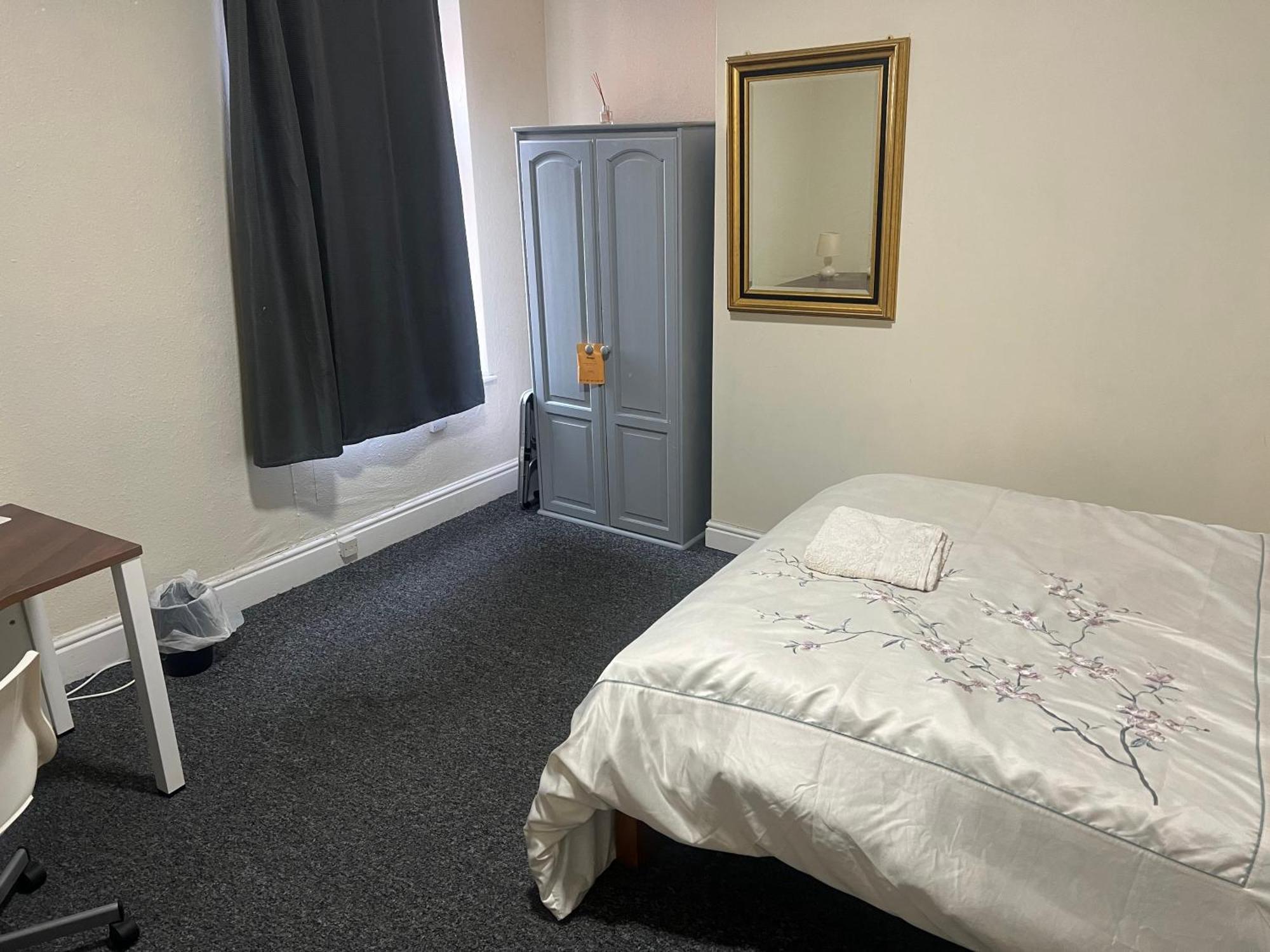 Pc House * Leicester