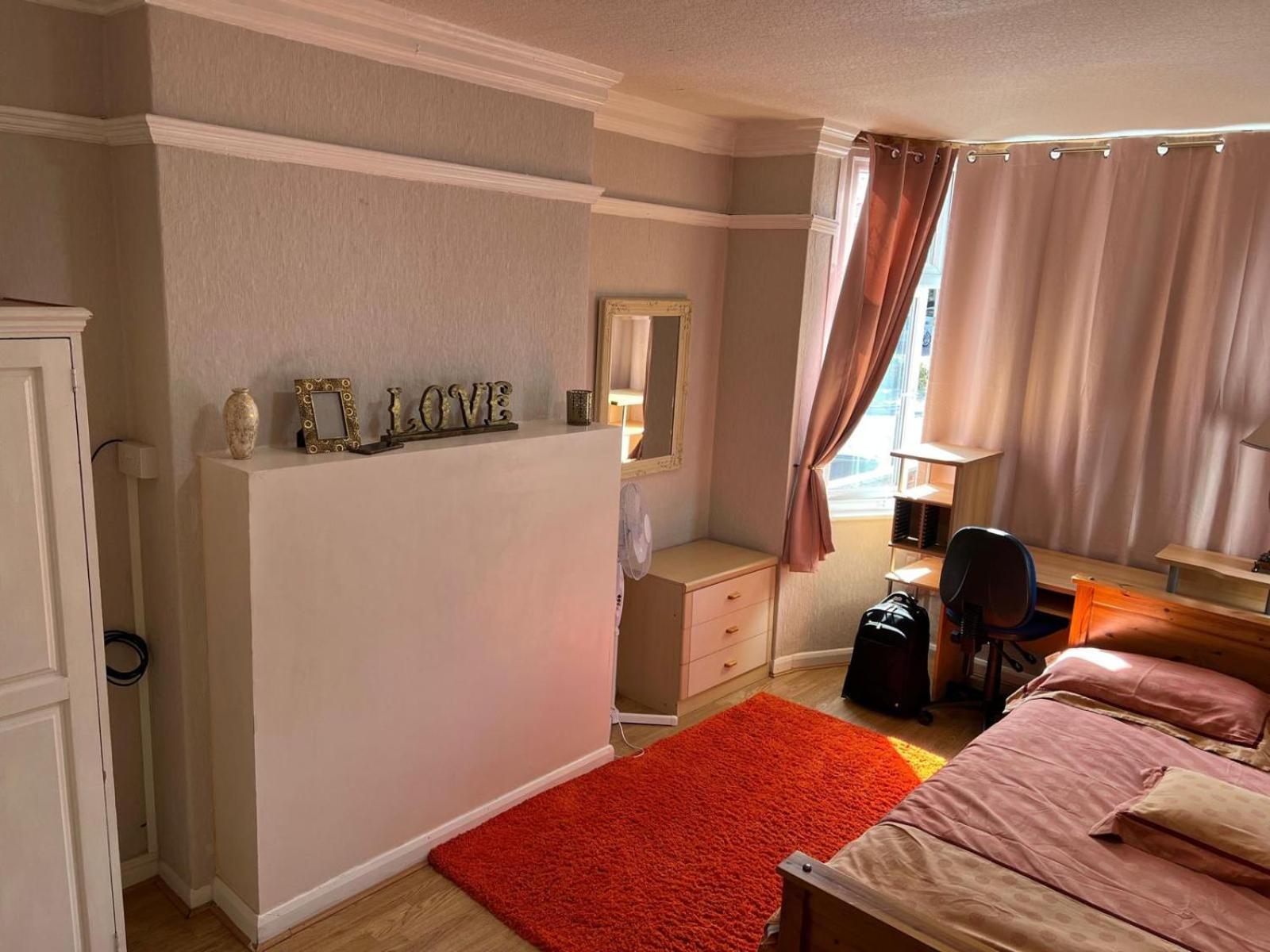 Guest house Pc House *