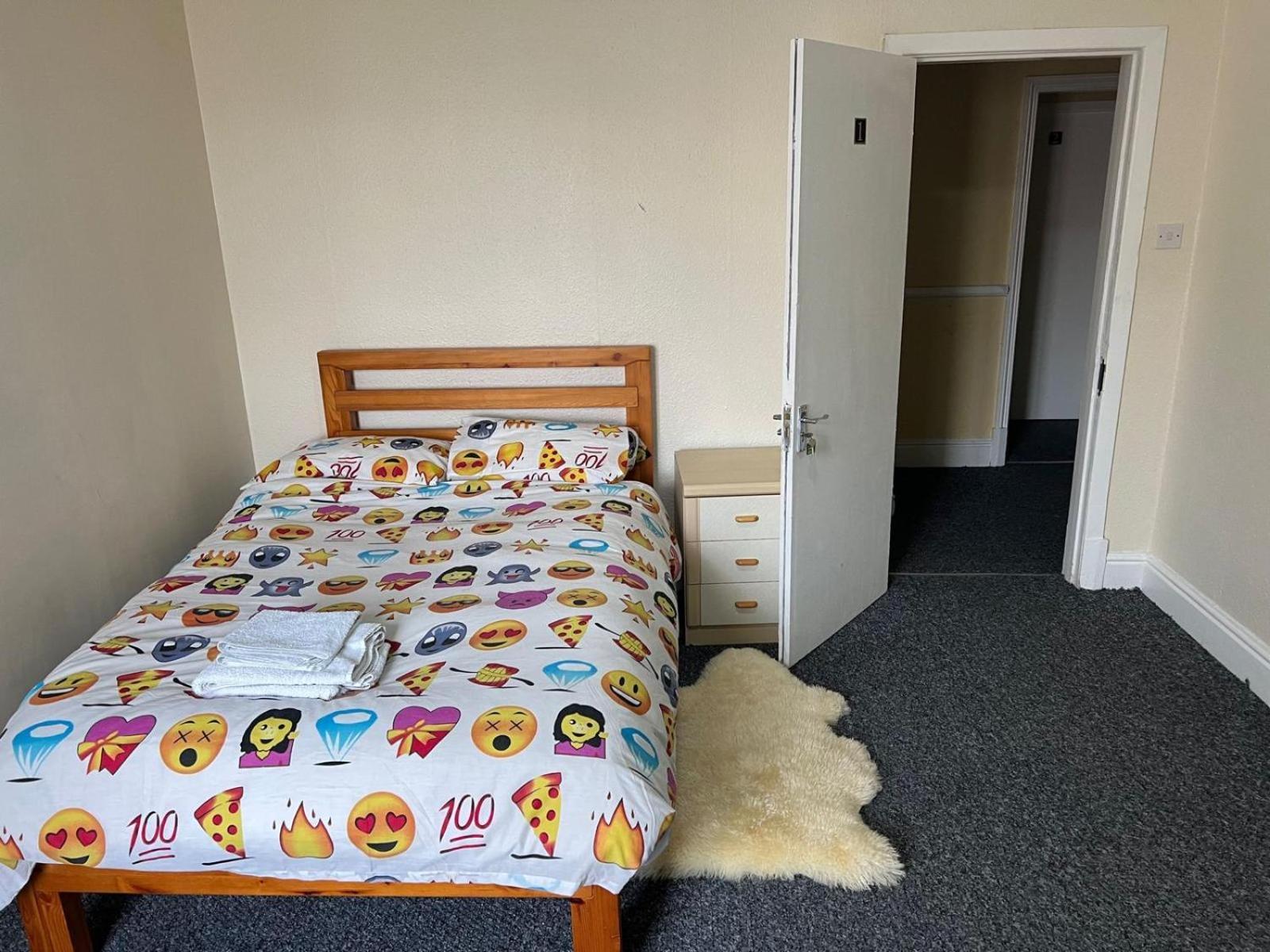 Guest house Pc House *