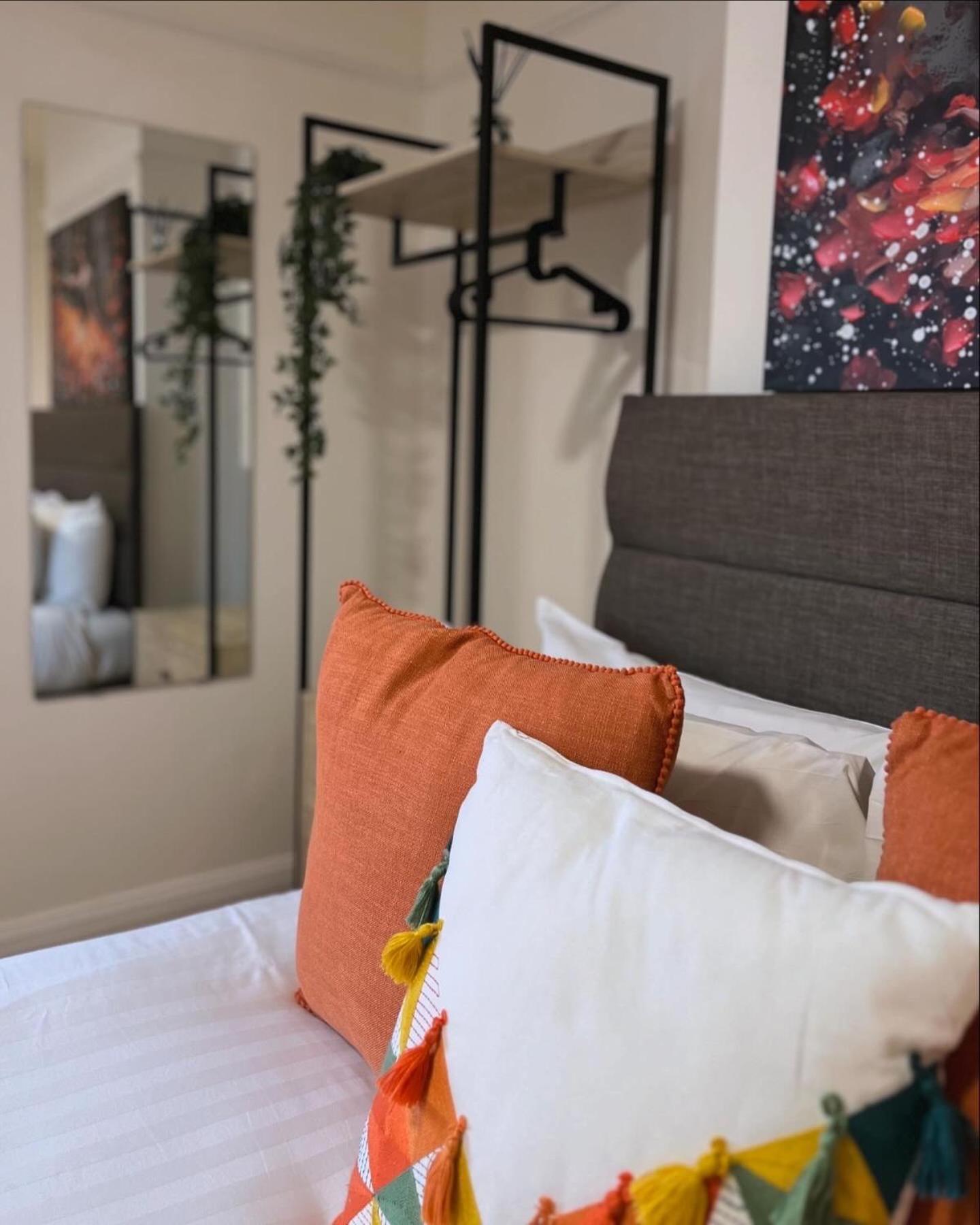 Holiday home Modern Urban 4 Bedroom House With Free Parking