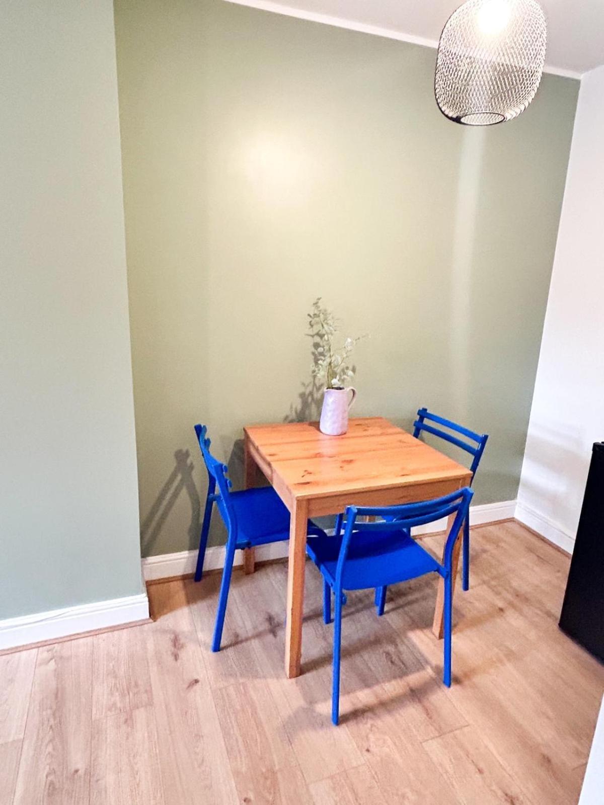 Granby F-3 Apartment *