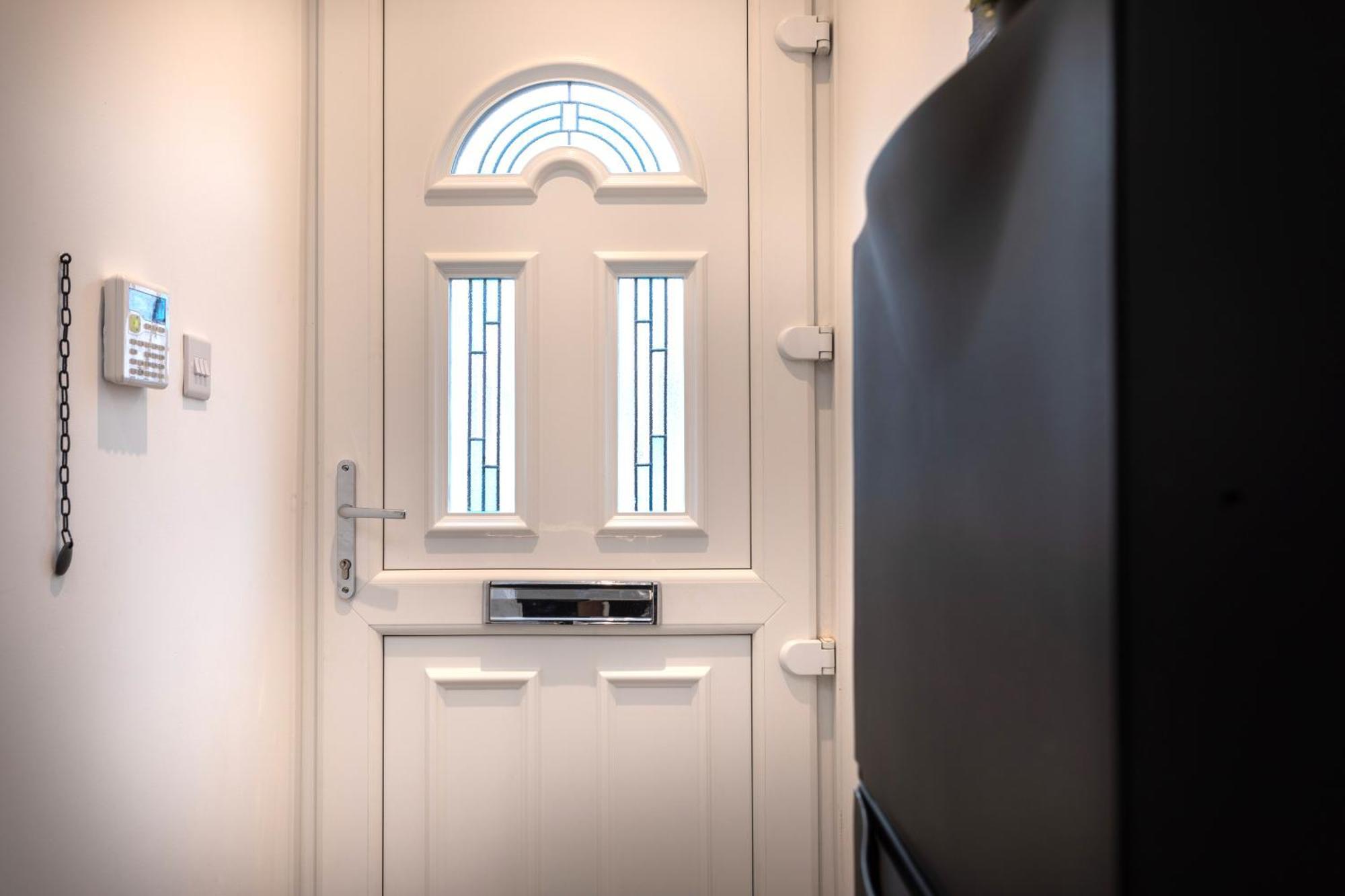 Contractors, Corporate Clients, Insurance Clients - Free Wi-Fi, Free Parking, Sleeps 8 Leicester