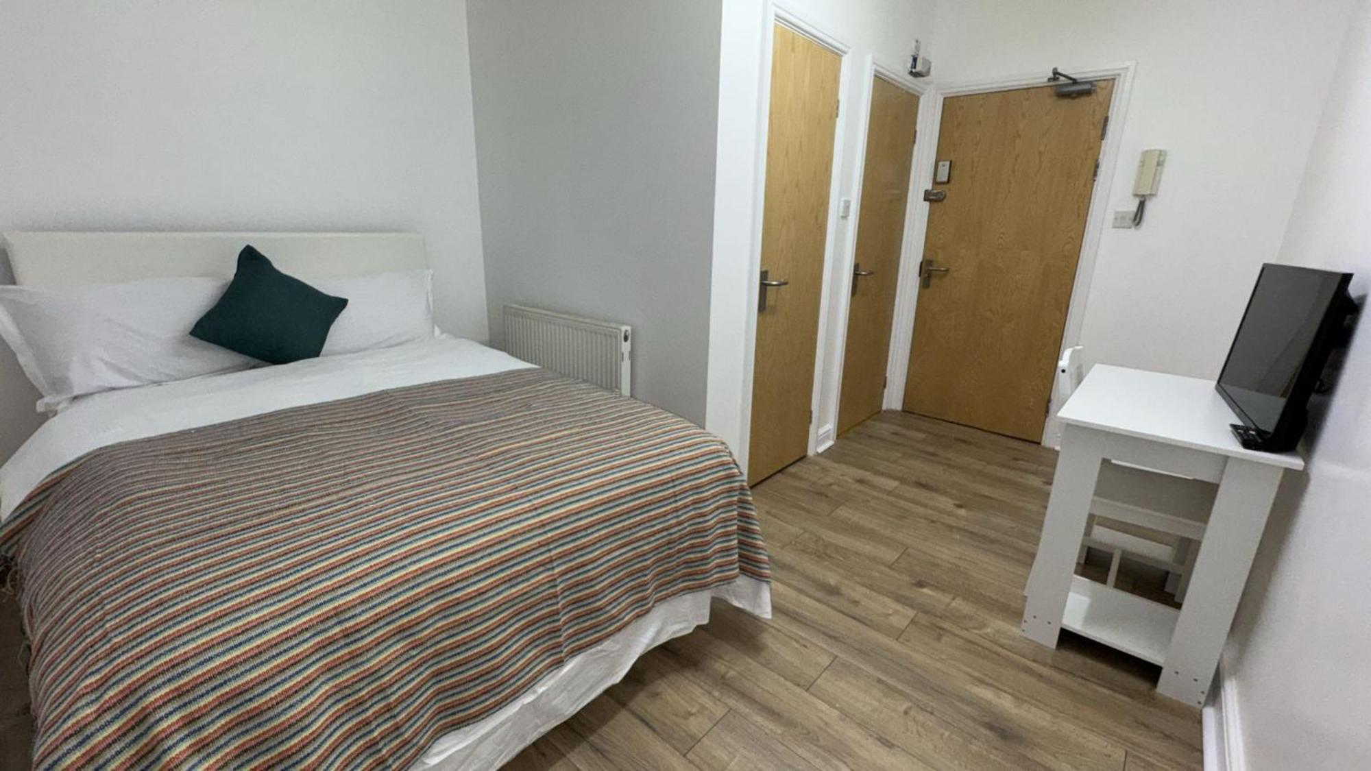 Sangha Hall Apartment *