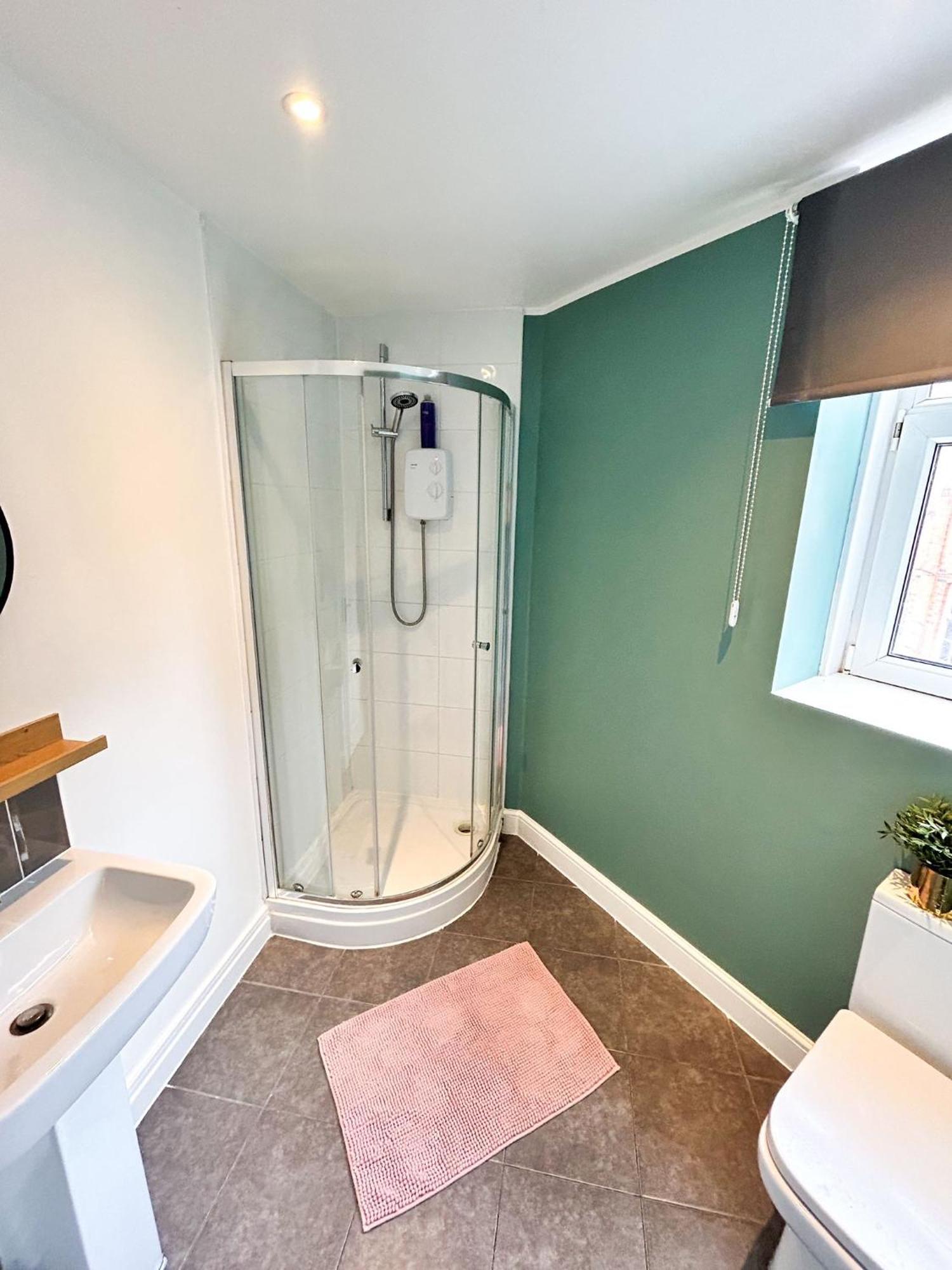Granby Apartment