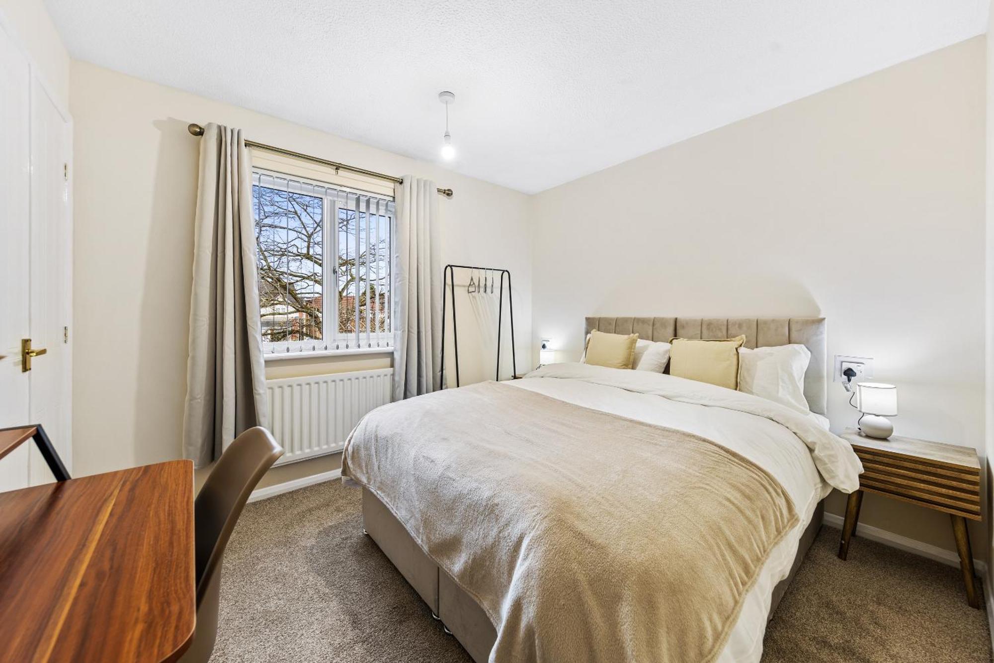 Perfect For Groups & Contractors, 4br, Sleeps 9, Fast Wifi & Smart Tv, M1 & M69, Garden, Long Welcome * Leicester