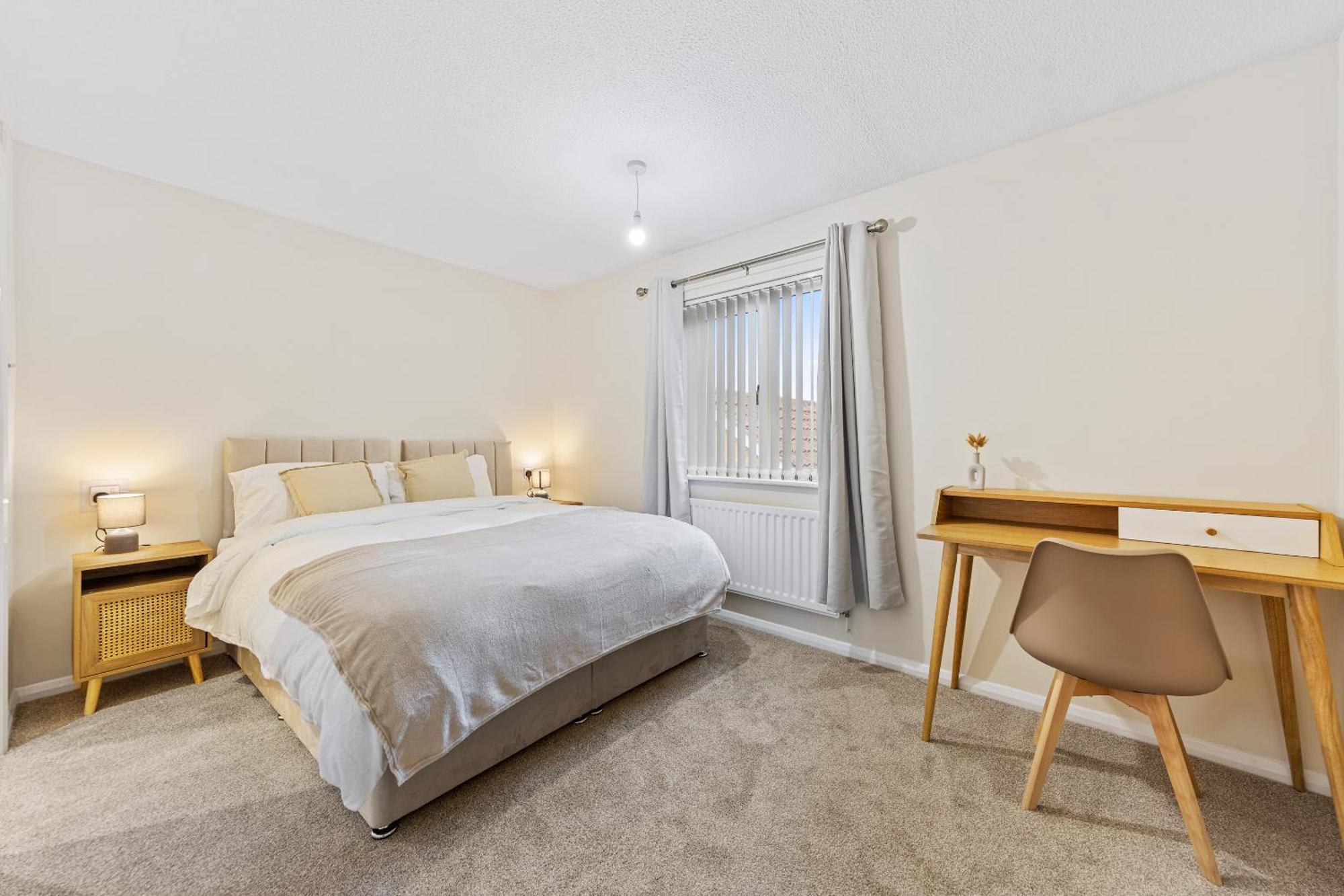 Perfect For Groups & Contractors, 4br, Sleeps 9, Fast Wifi & Smart Tv, M1 & M69, Garden, Long Welcome Holiday home Leicester