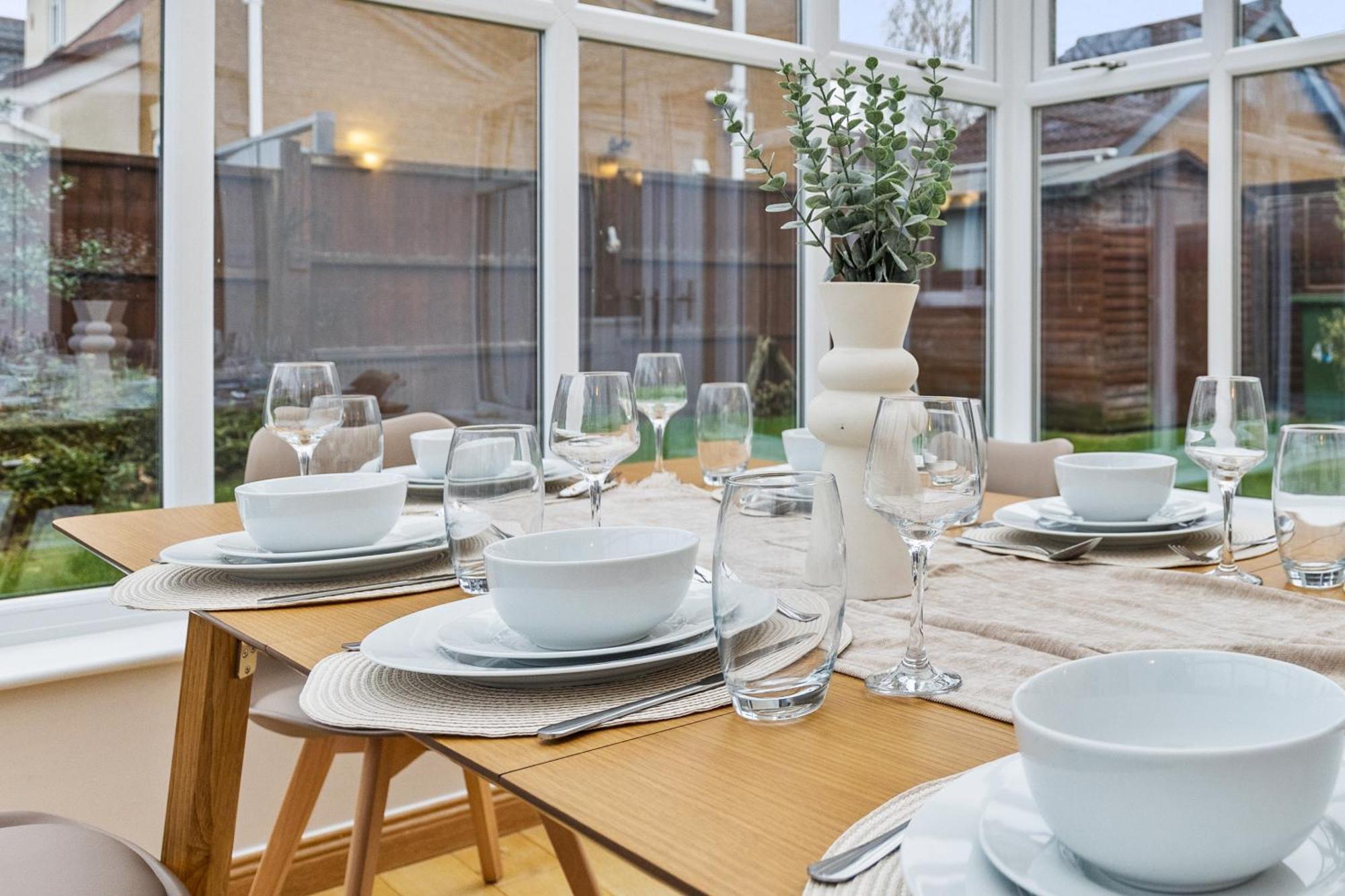 Perfect For Groups & Contractors, 4br, Sleeps 9, Fast Wifi & Smart Tv, M1 & M69, Garden, Long Welcome Holiday home