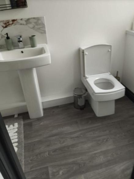 Cosy Near Royal Infirmary & De Montfort *