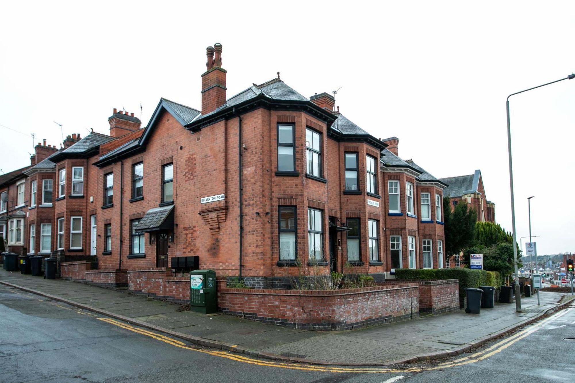 Beautiful, Entire Luxurious One Bedroom Flat *