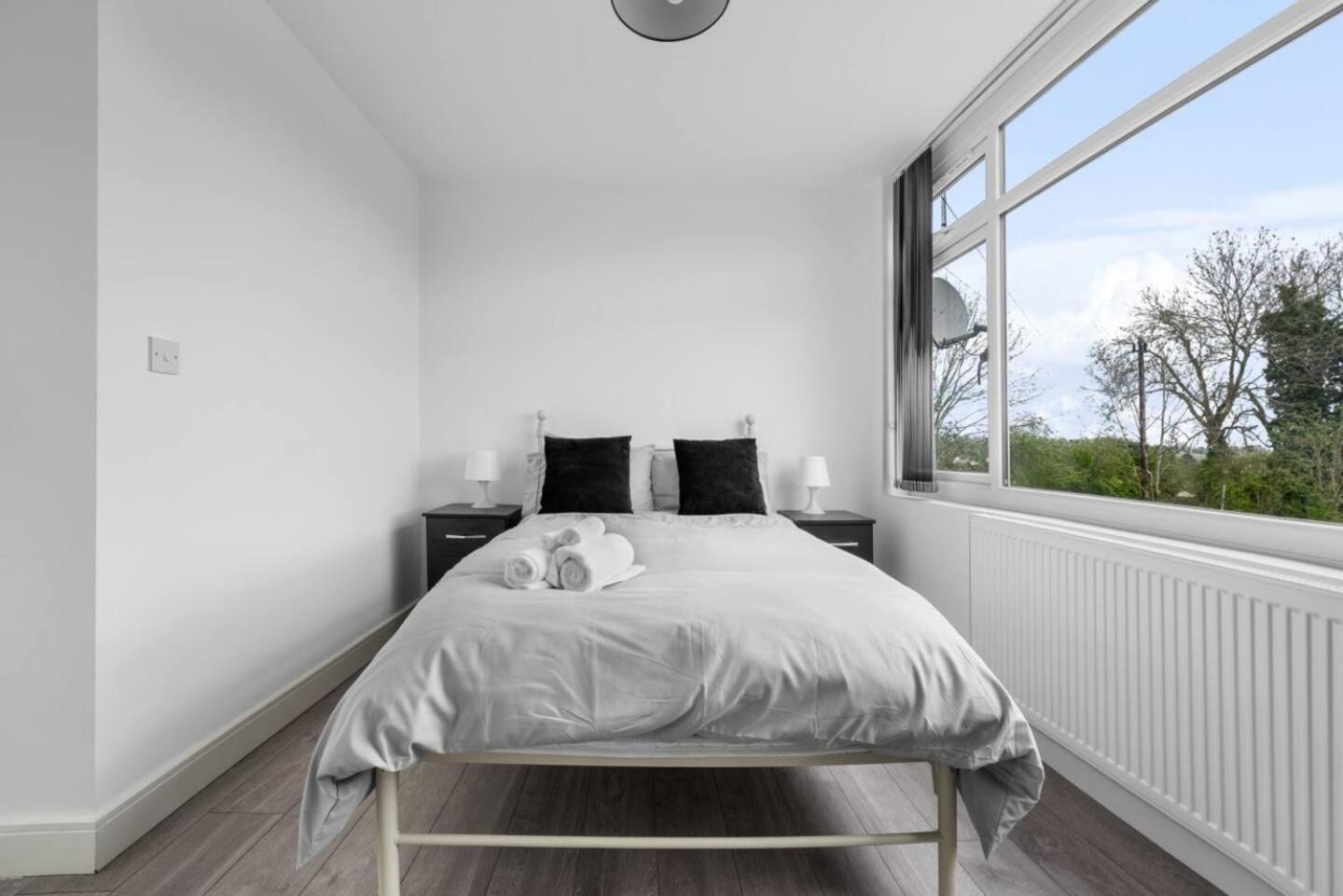 Urban Comfort Stylish 3br 2bath With Free Parking Holiday home Leicester