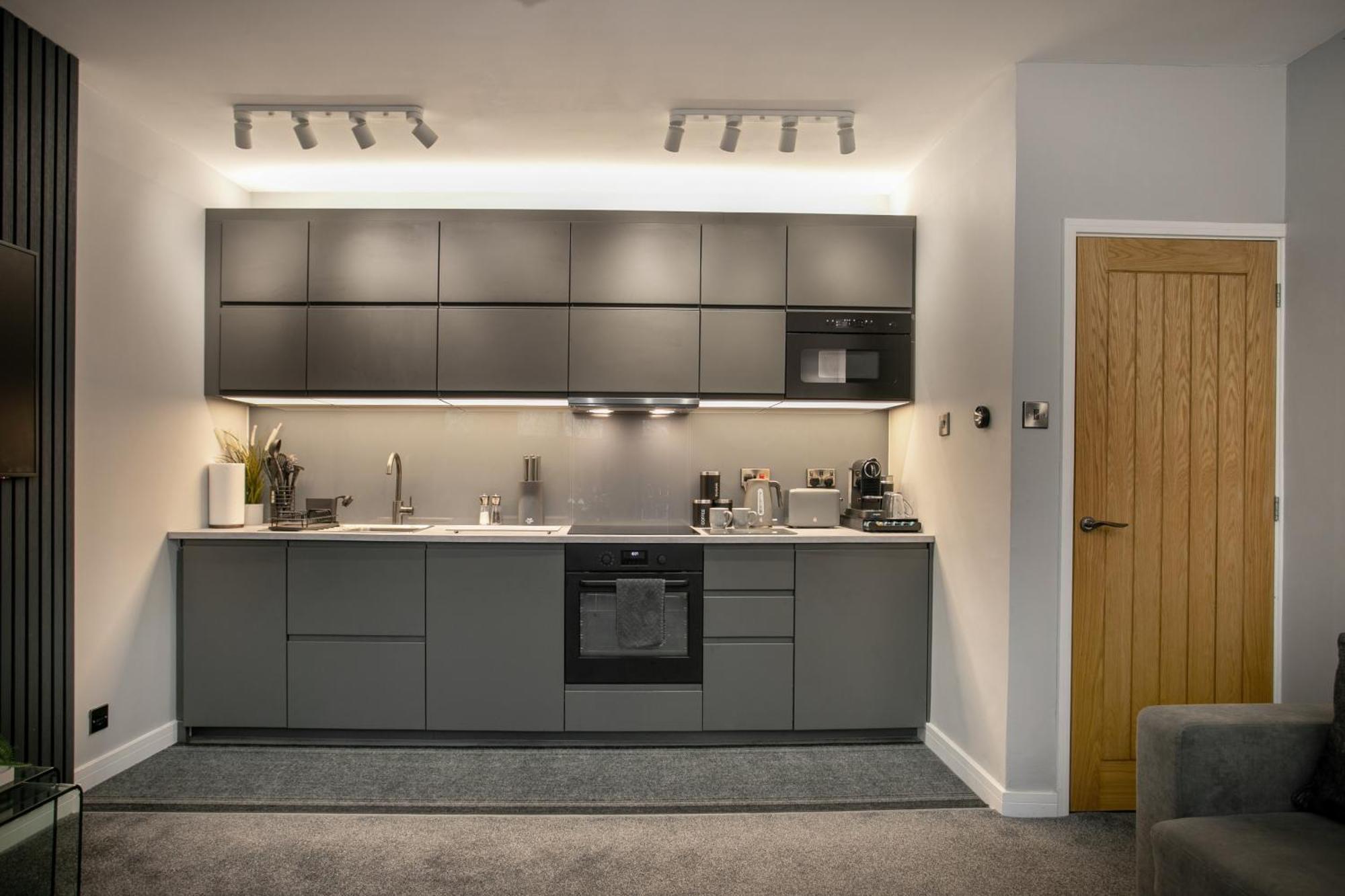 Apartment Entire Luxurious 2 Bedroom Flat *