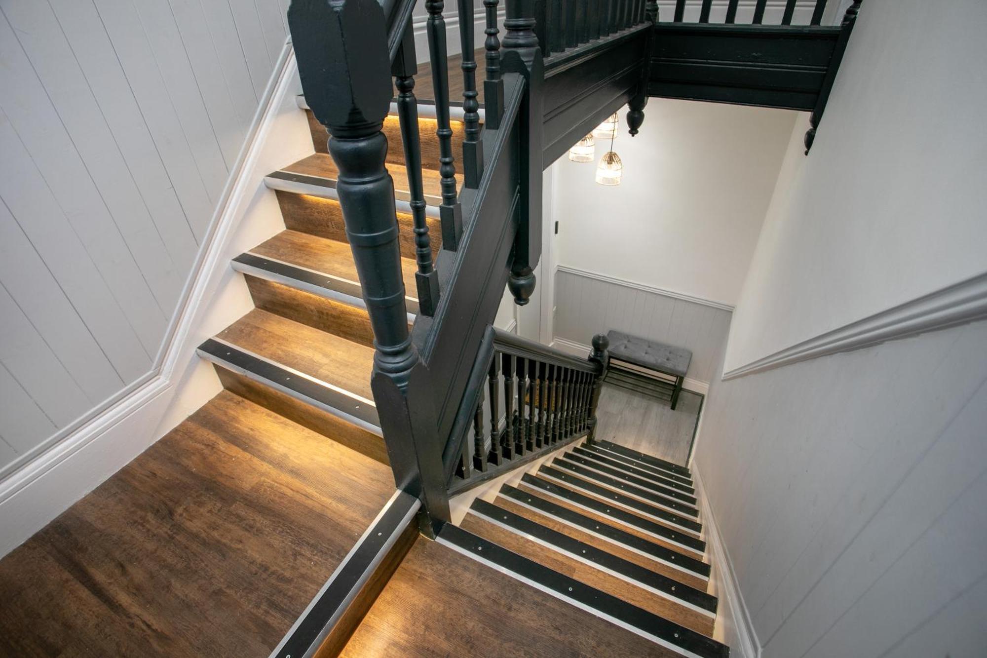 Entire Luxurious 2 Bedroom Flat Apartment Leicester