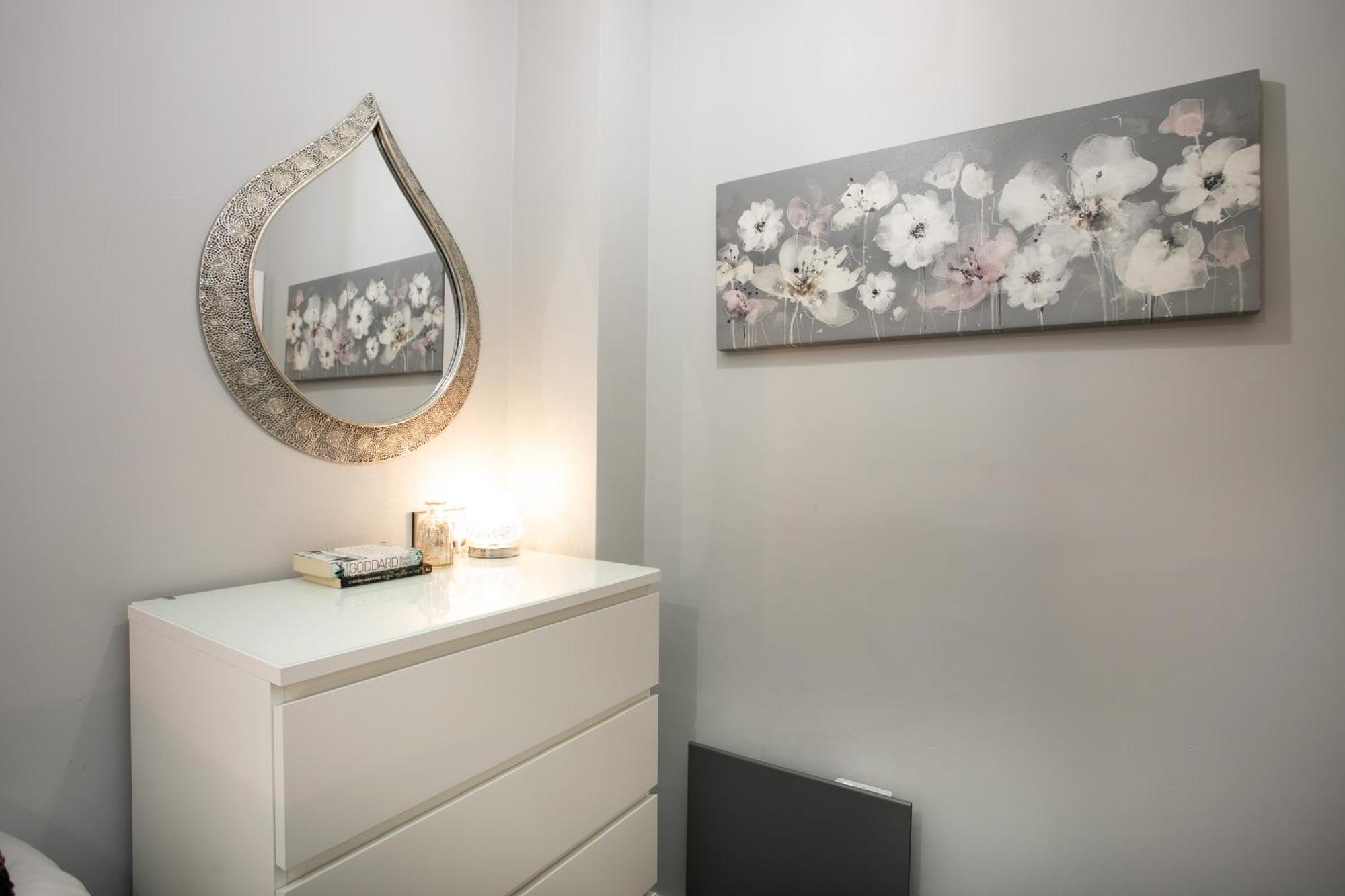Entire Luxurious 2 Bedroom Flat Leicester