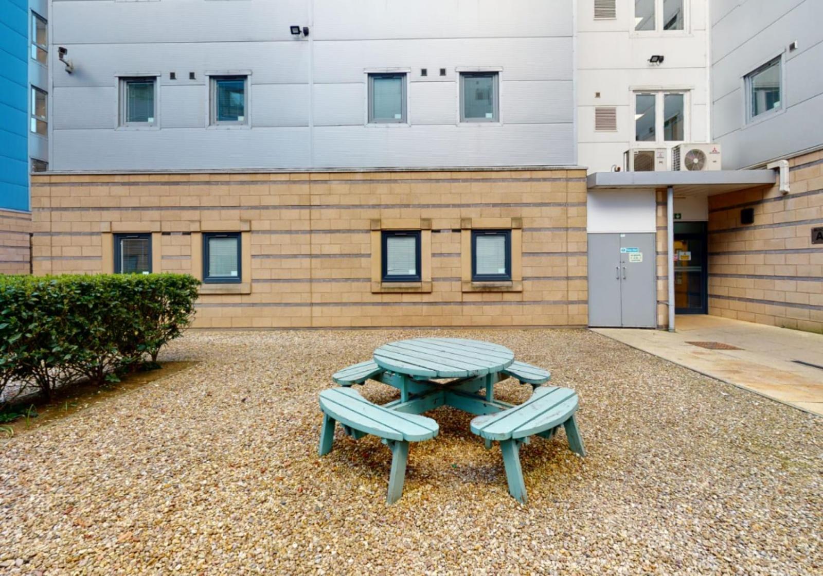 Apartment For Students Only Stylish Ensuites Near Of At Opal Court *
