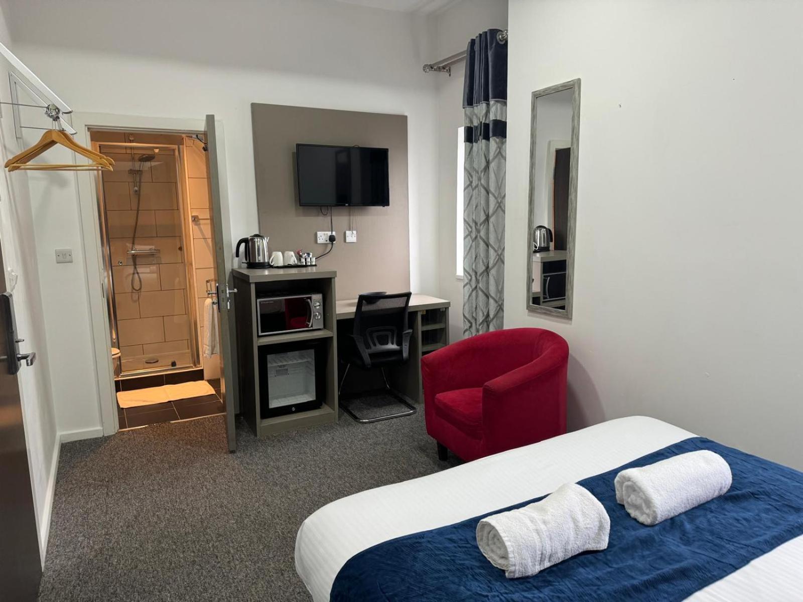 Abbey 3* Leicester