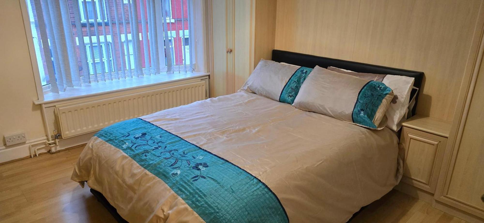 Spacious-city-late Self Checkin Apartment Leicester