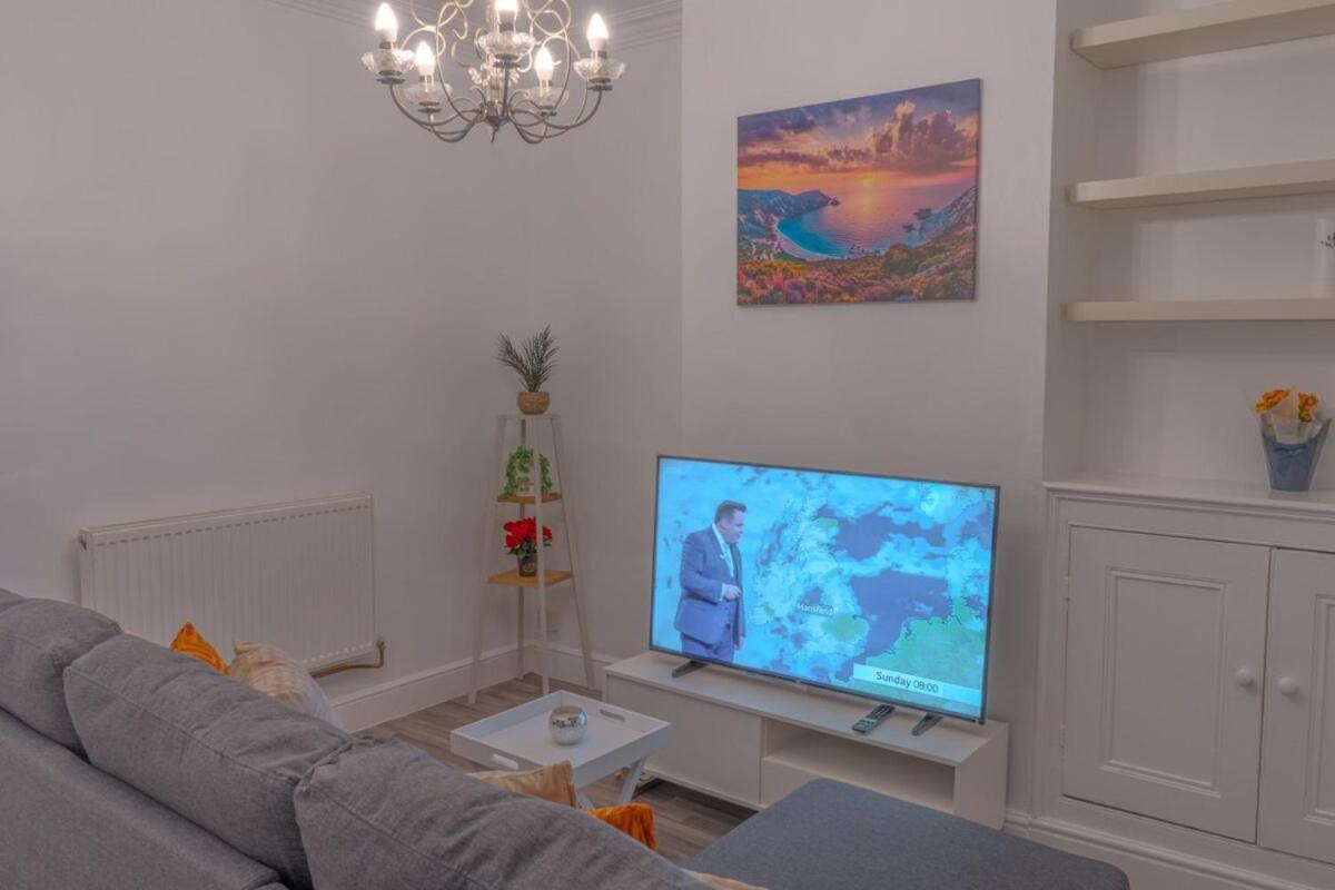 Apartment Malak Homes - Muriel Leicester