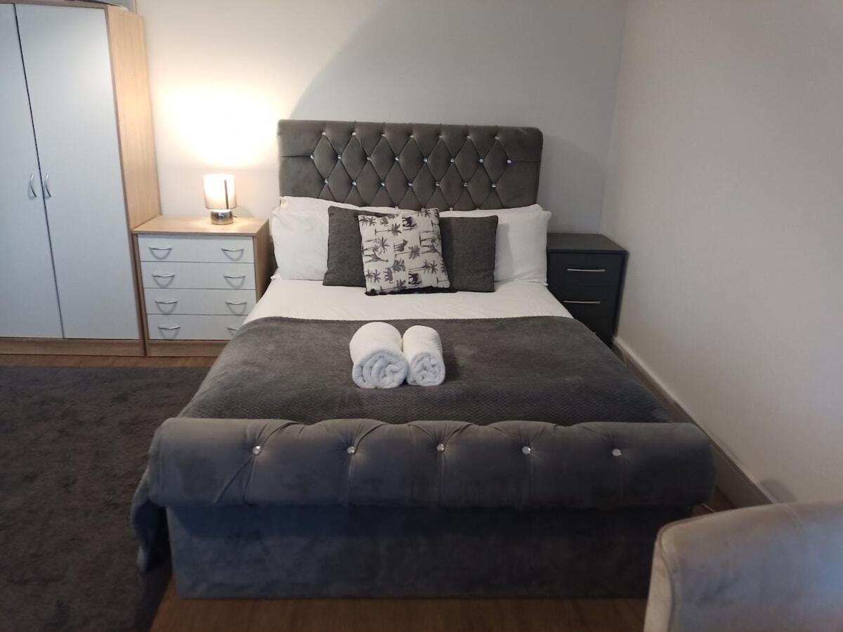 Sav Regent Apartment