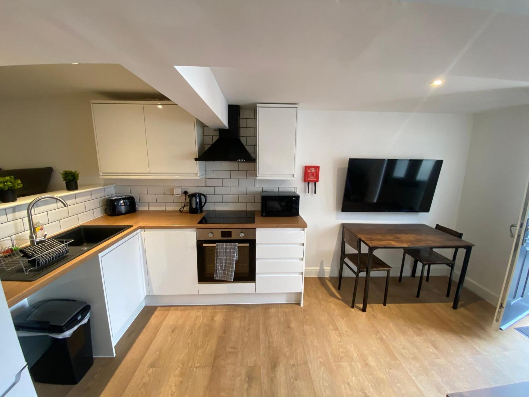 Apartment 58 - Free St Parking *