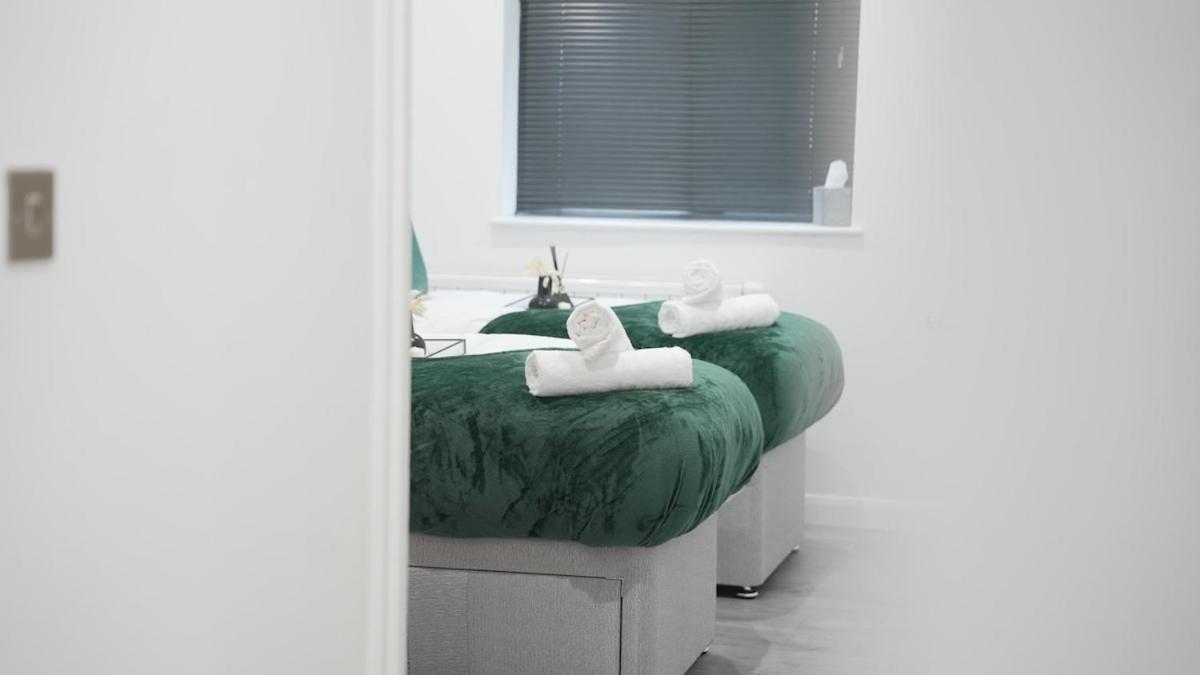Apartment Centre Luxury , Sofa Bed, Wifi, Netflix, Urban Retreat *