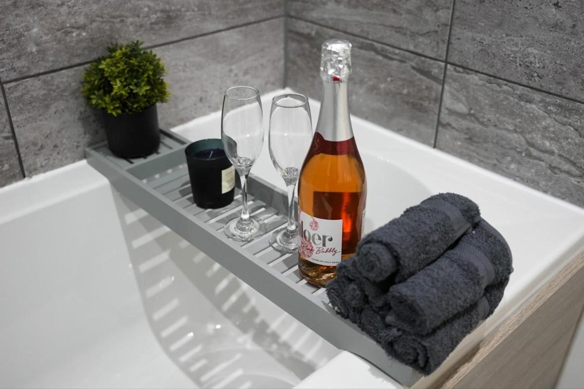 Centre Luxury , Sofa Bed, Wifi, Netflix, Urban Retreat Apartment Leicester