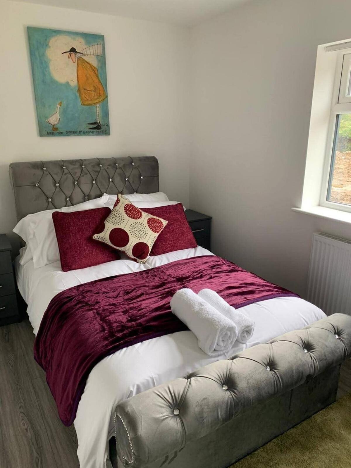 Sav - 2 Bed Cosy Flat Saffron * Leicester