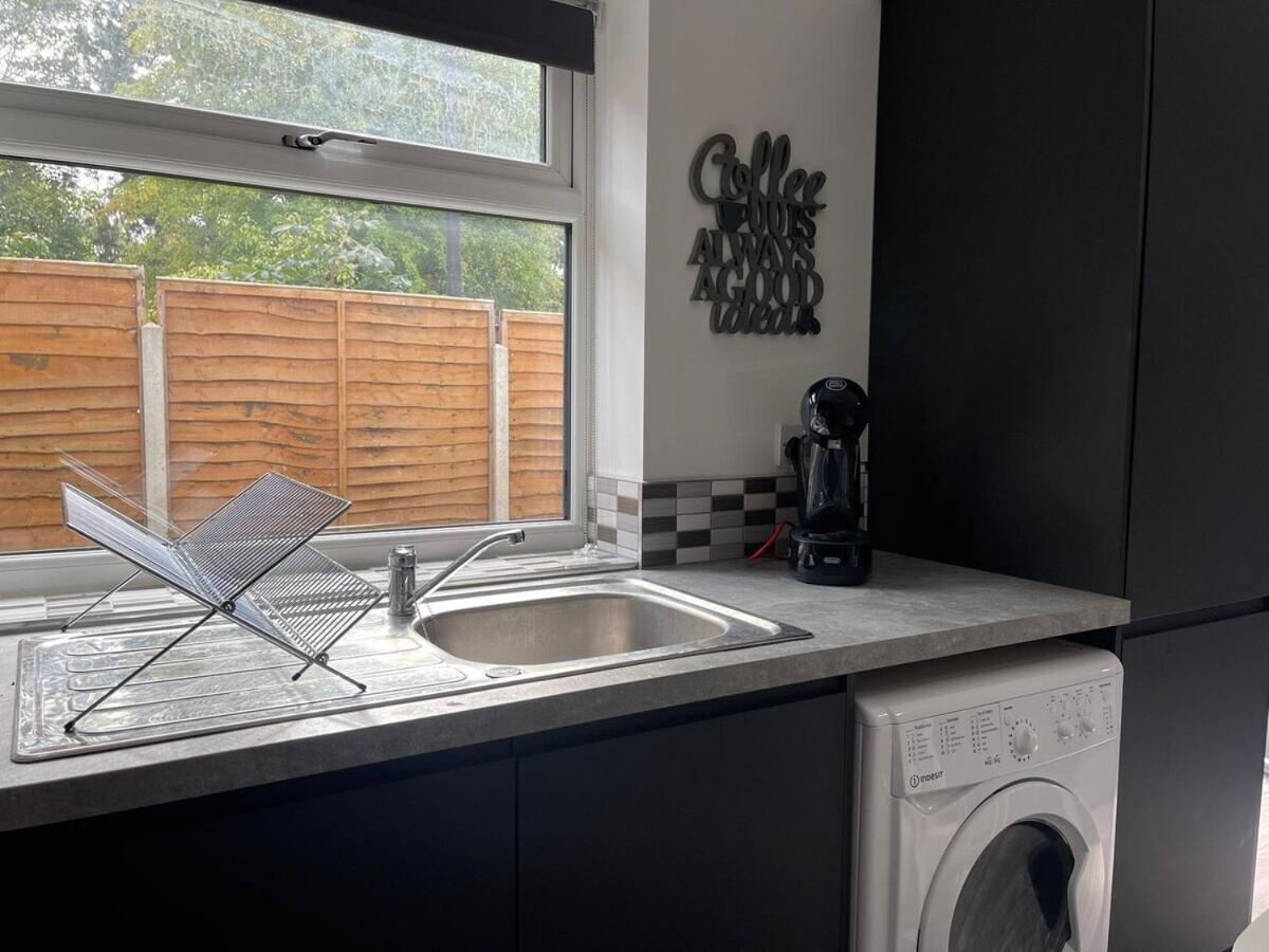 Sav - 2 Bed Cosy Flat Saffron *