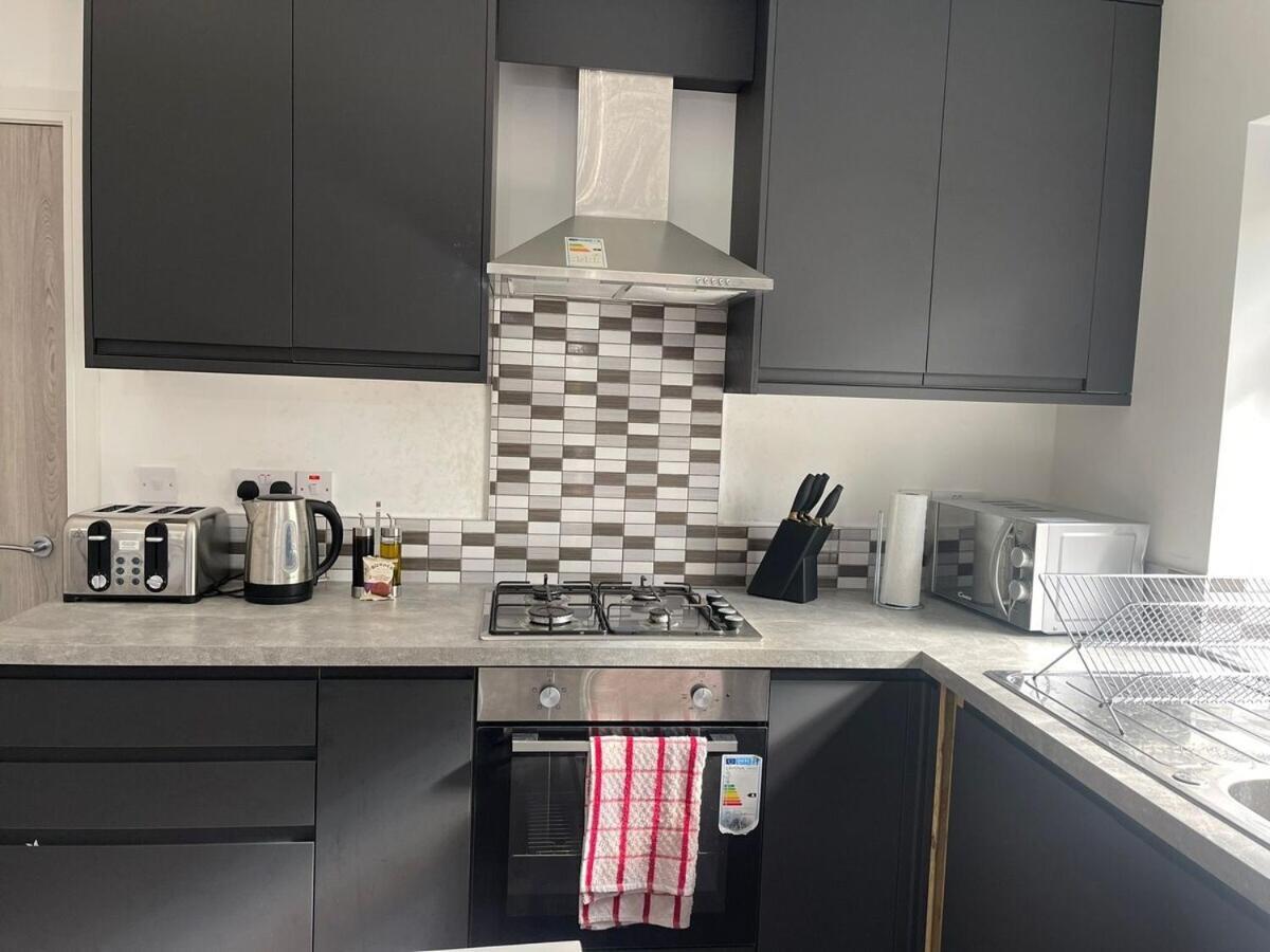 Sav - 2 Bed Cosy Flat Saffron Apartment Leicester