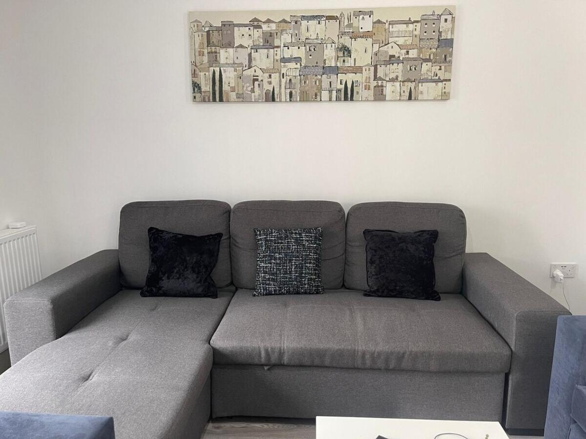 Sav - 2 Bed Cosy Flat Saffron *