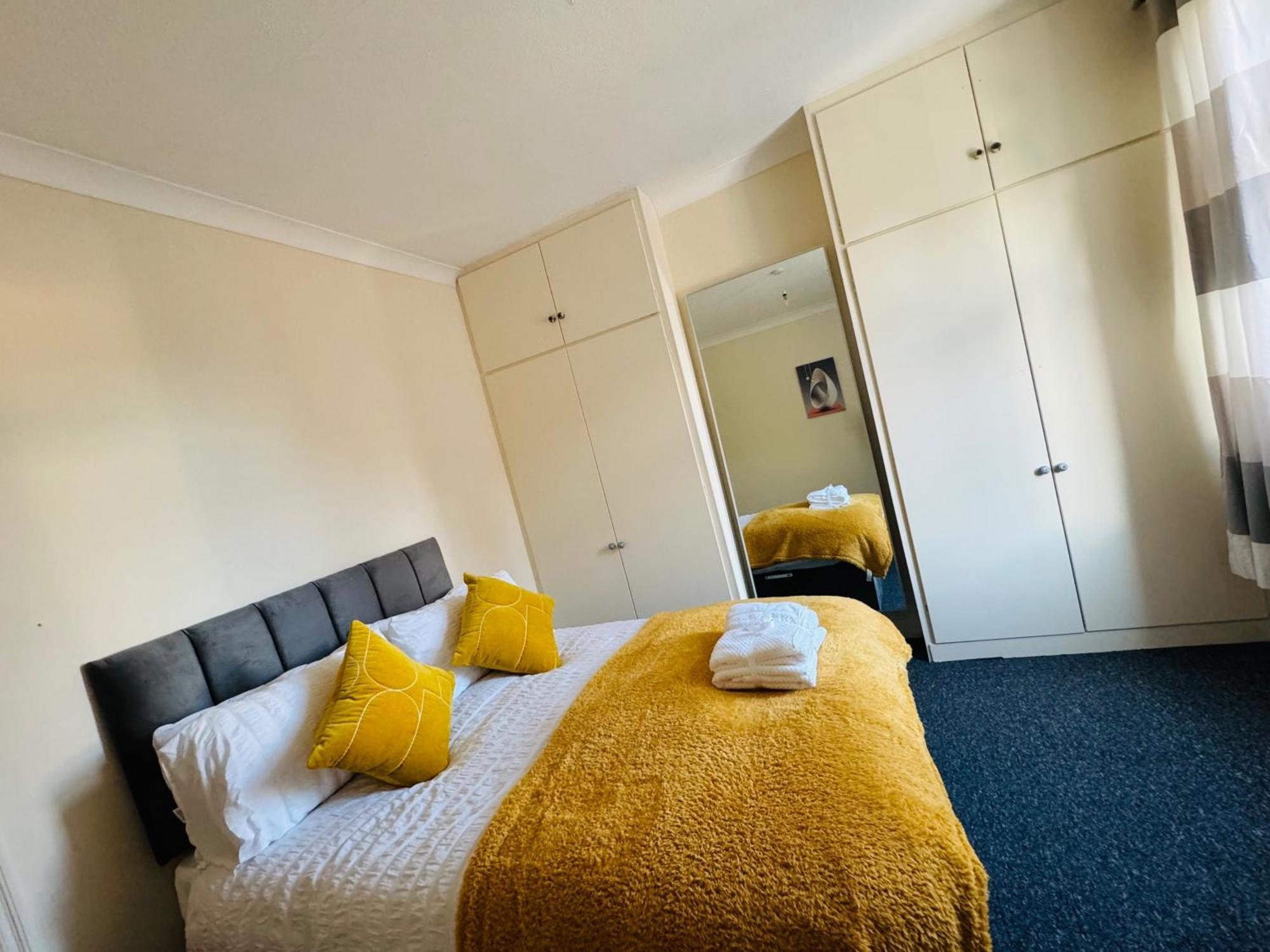 Cosy And Spacious 2 Bedroom House In Holiday home Leicester