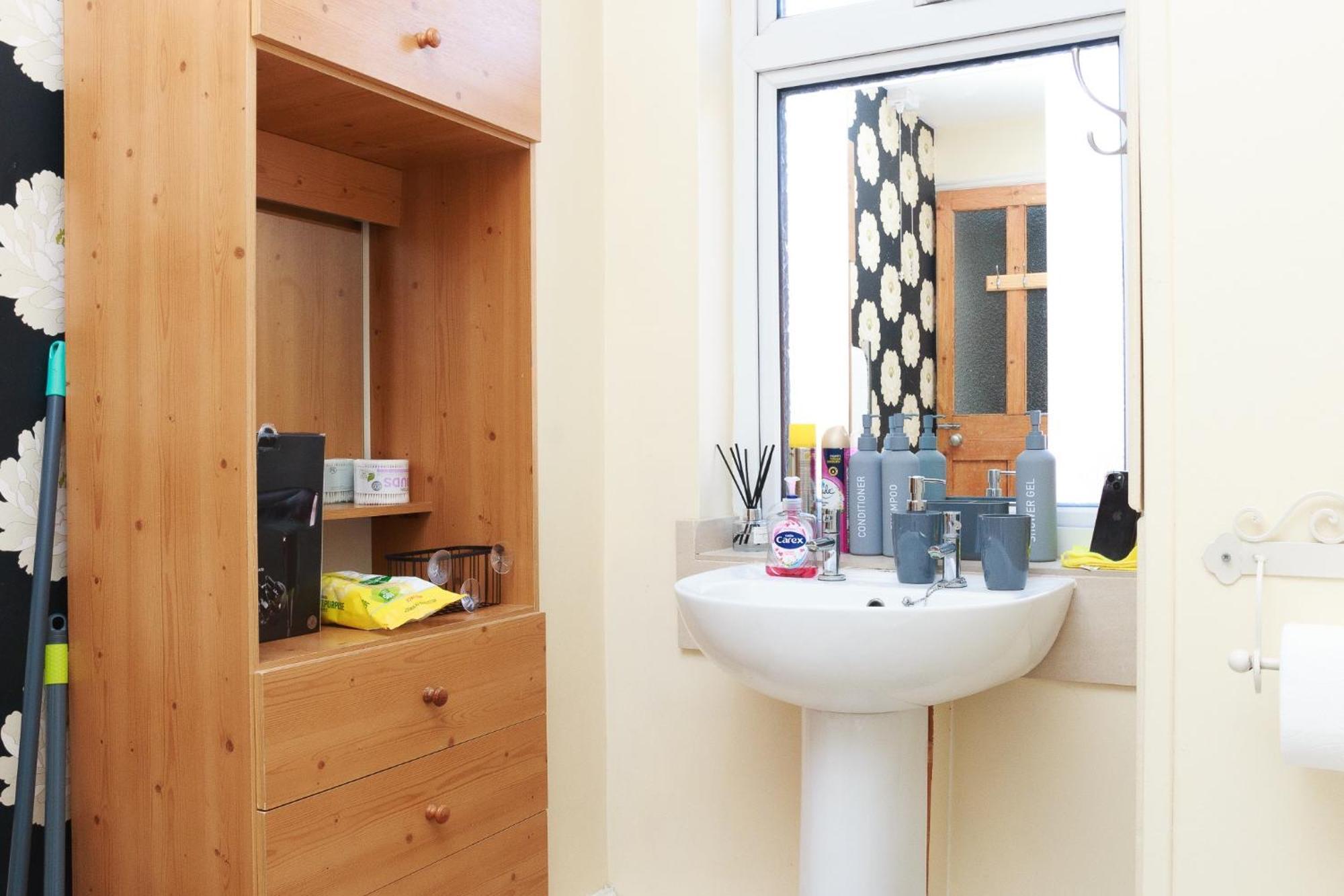 Holiday home Cosy And Spacious 2 Bedroom House In *