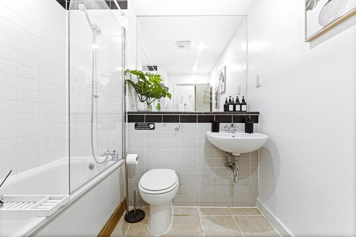 Apartment The Suite- Comfy Blissful Getaway In Centre L Samsung Smart Tv With Free Netflix High-speed Wi-fi Leicester