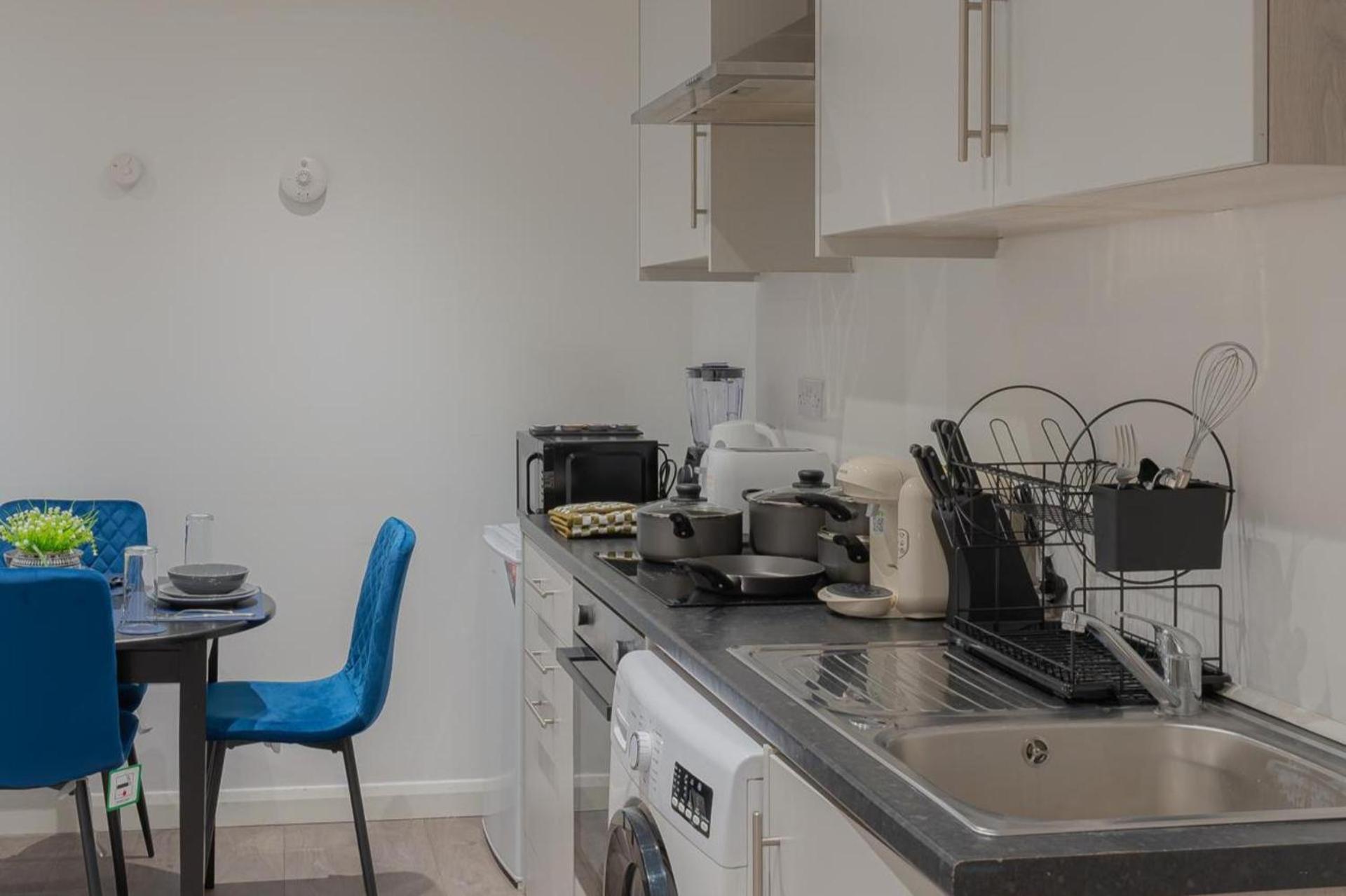 2br-sleeps5-citycentre-ws98 Apartment *