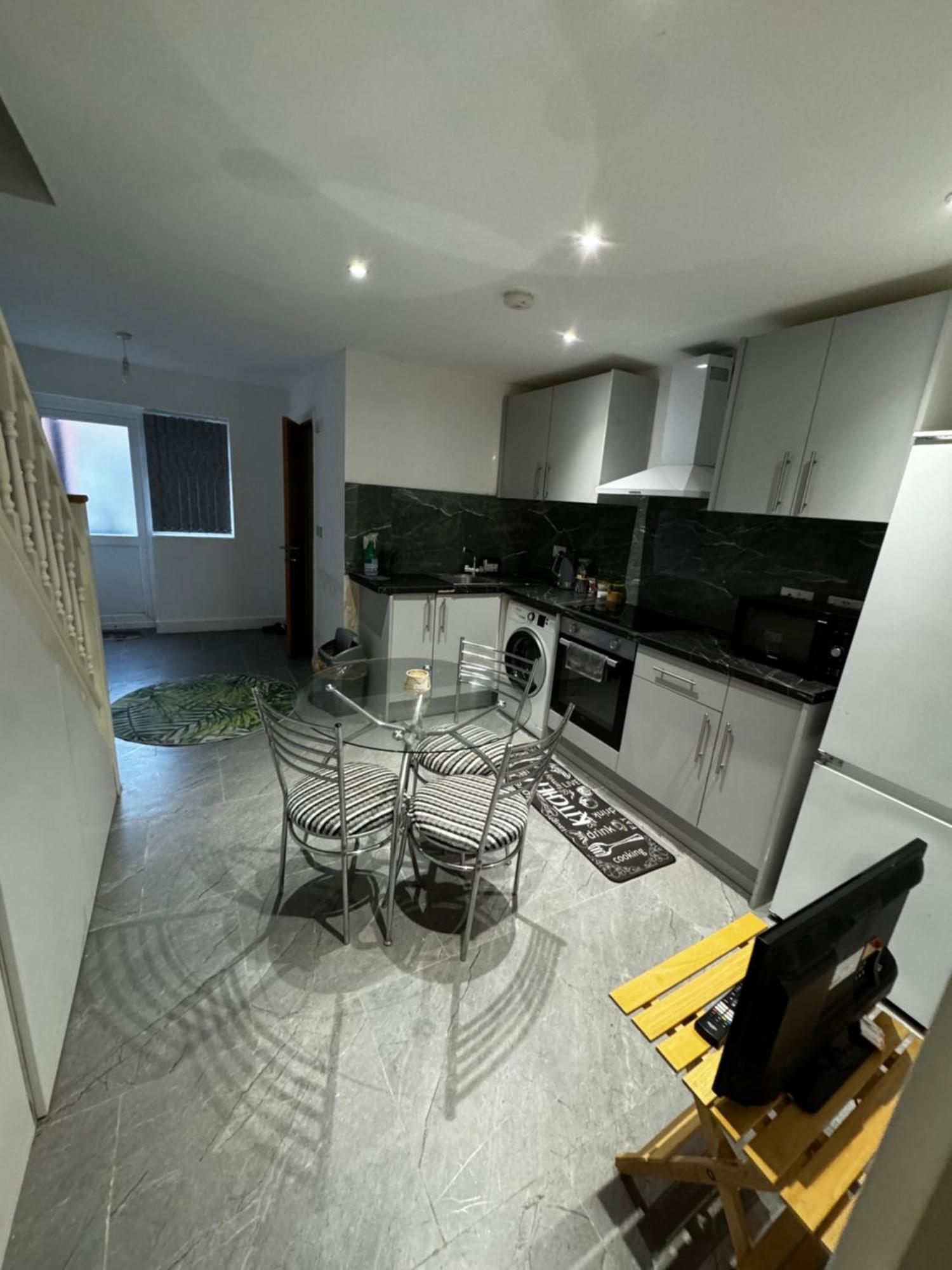 Apartment 42 Guthridge Crescent *