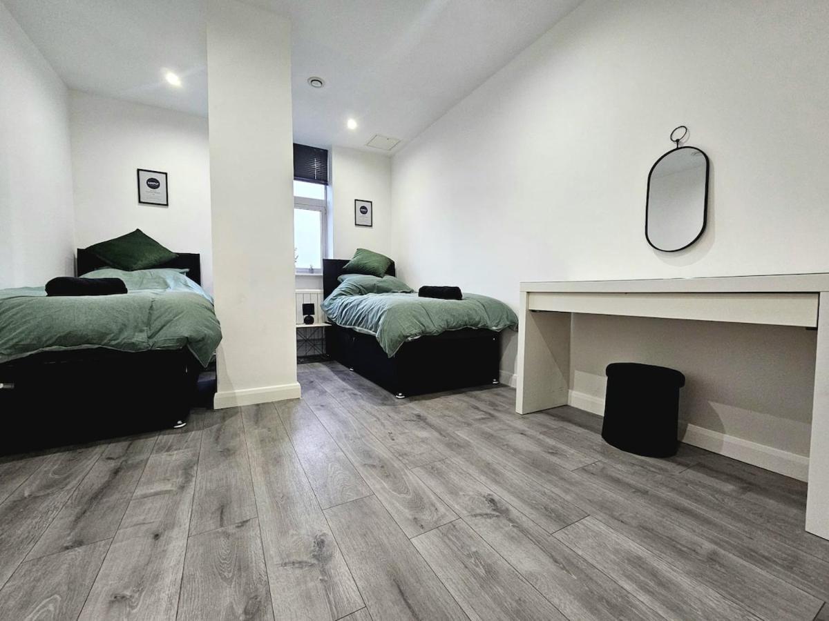 Apartment A&j - 2 Bed Flat With Netflix&disney *
