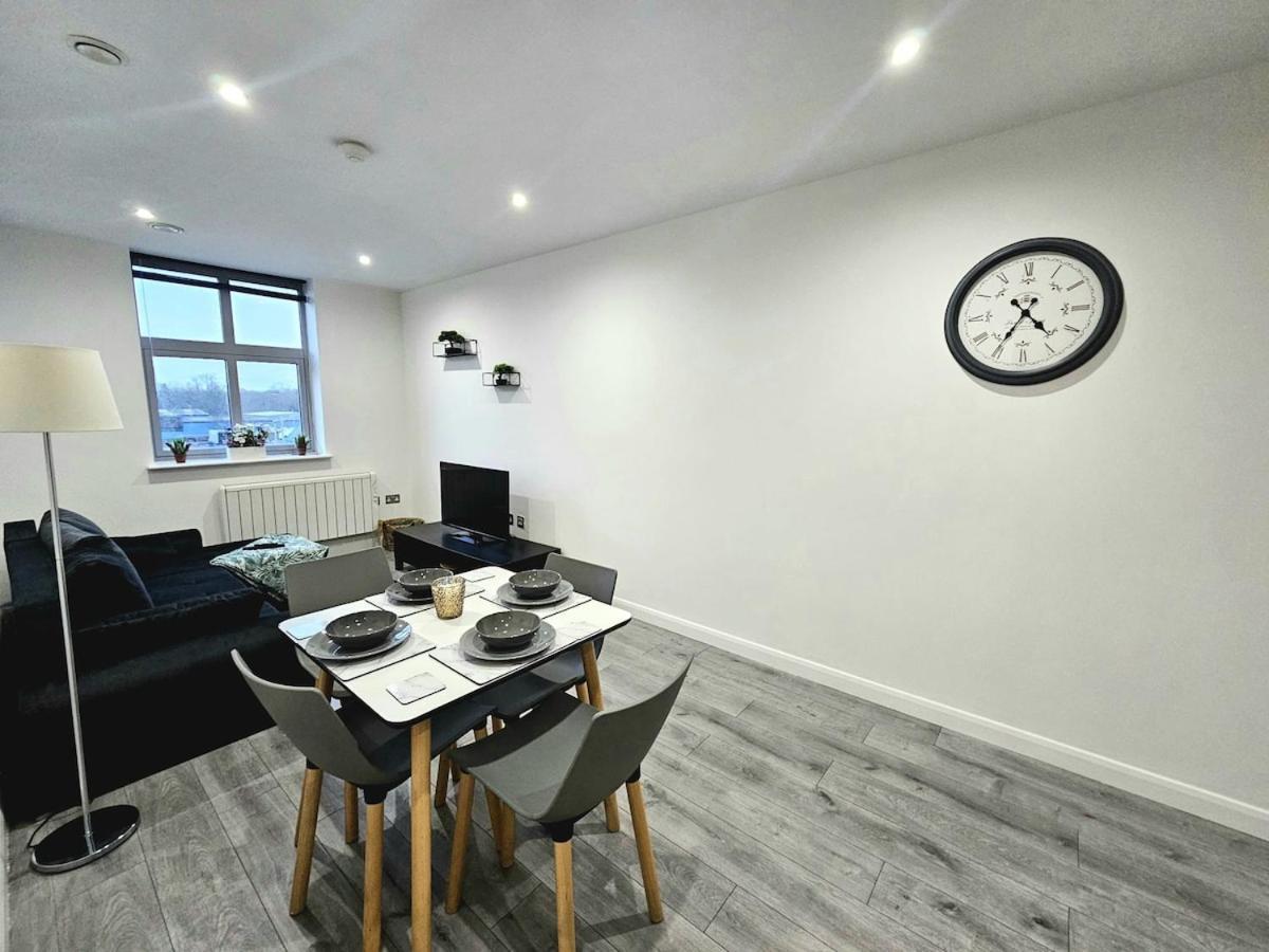 A&j - 2 Bed Flat With Netflix&disney Apartment Leicester