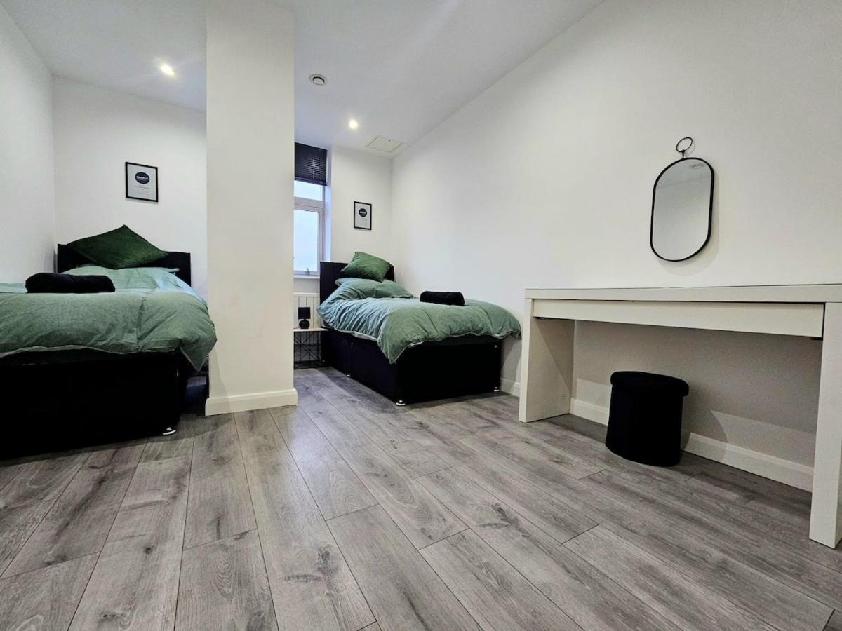 Apartment A&j - 2 Bed Flat With Netflix&disney