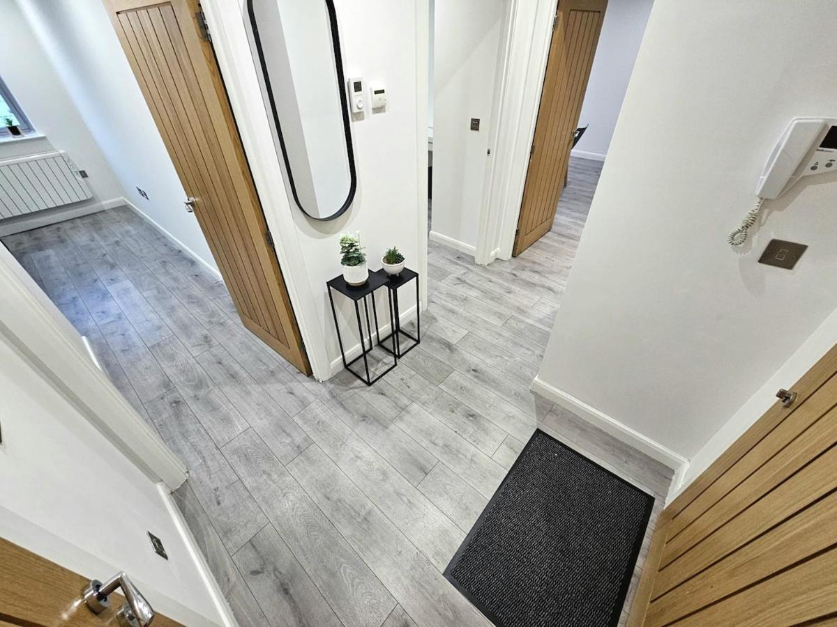 A&j - 2 Bed Flat With Netflix&disney * Leicester