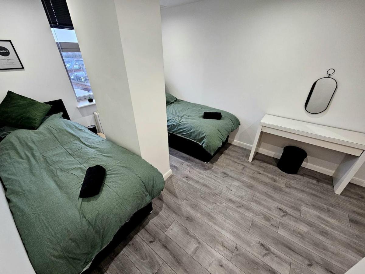 A&j - 2 Bed Flat With Netflix&disney Apartment
