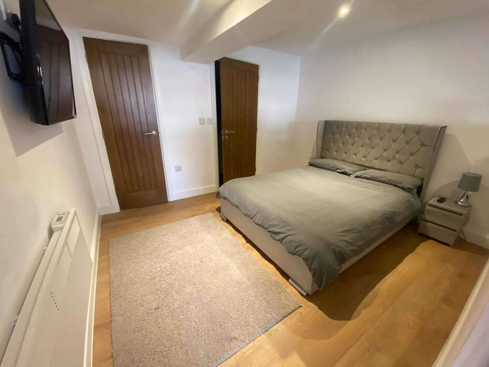Apartment 58 - Free St Parking *