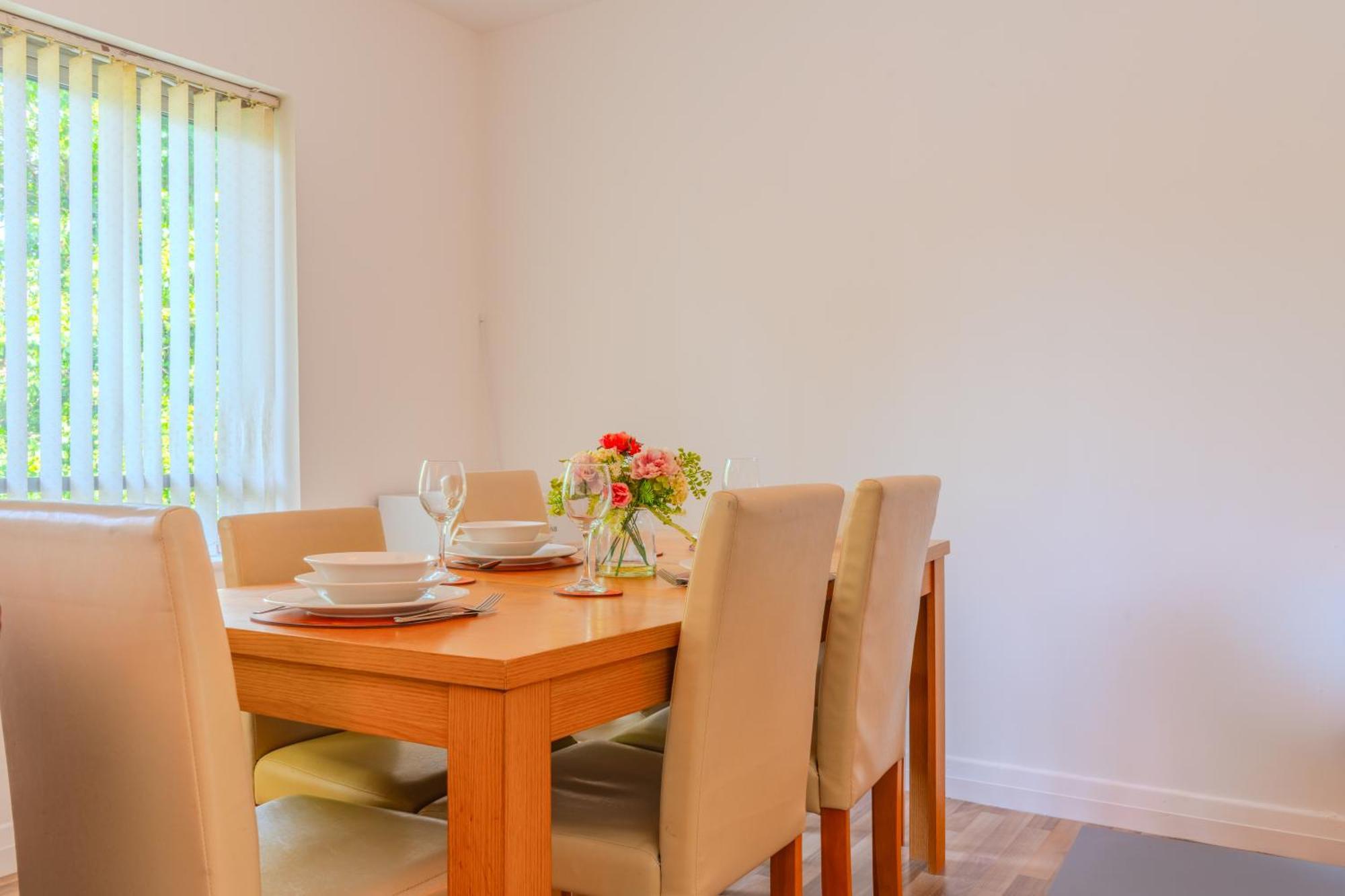 Luxury - Waterfront Apartment Leicester