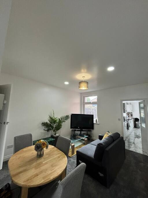 Apartment Malak Homes - Vernon Leicester