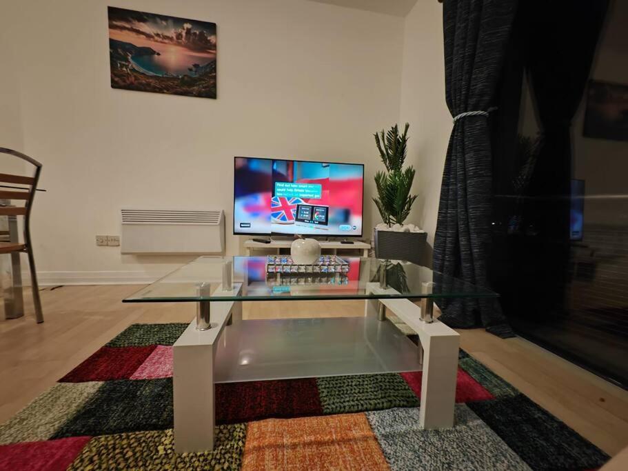 Luxury - Waterfront * Leicester