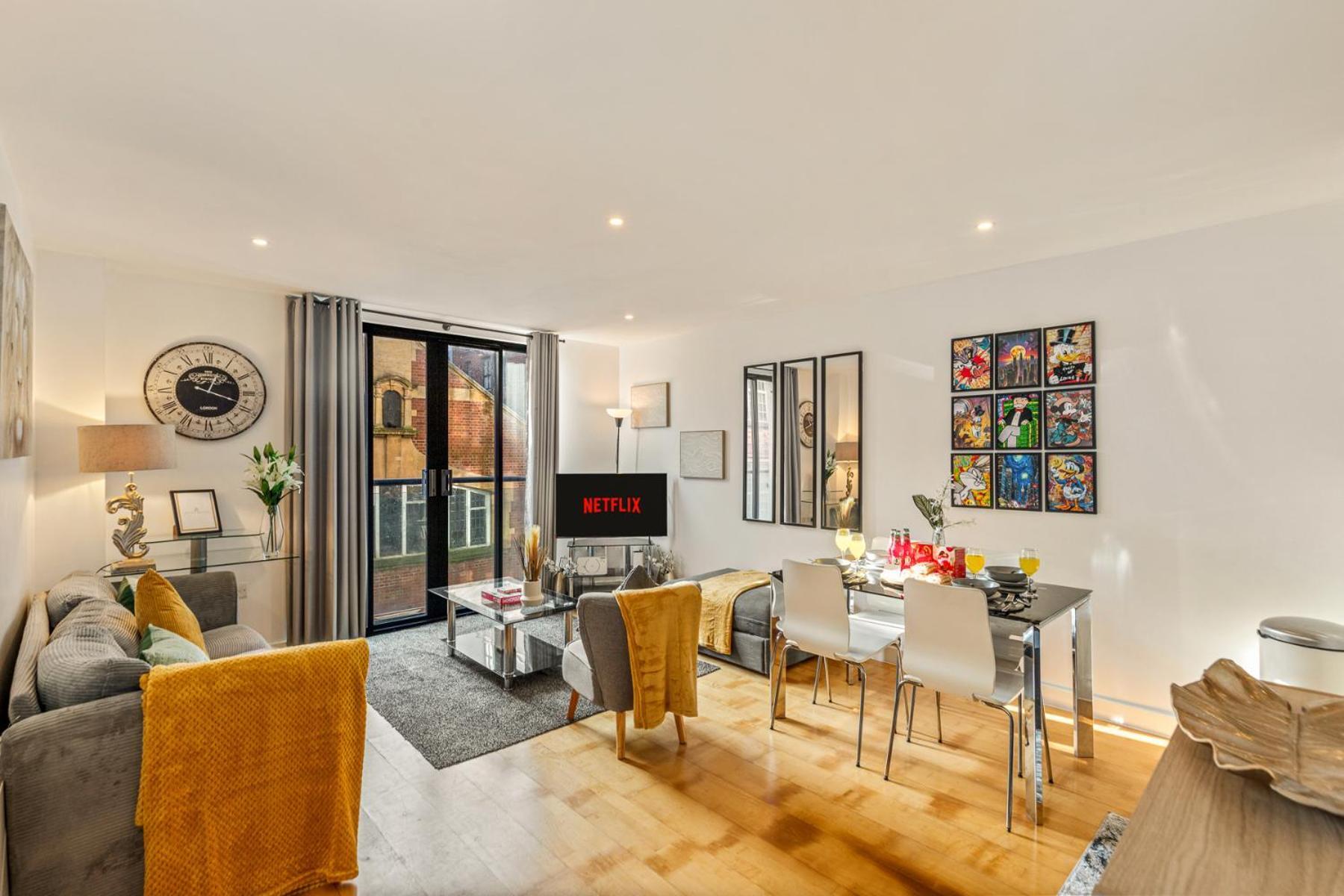 The Suite- Comfy Blissful Getaway In Centre L Samsung Smart Tv With Free Netflix High-speed Wi-fi