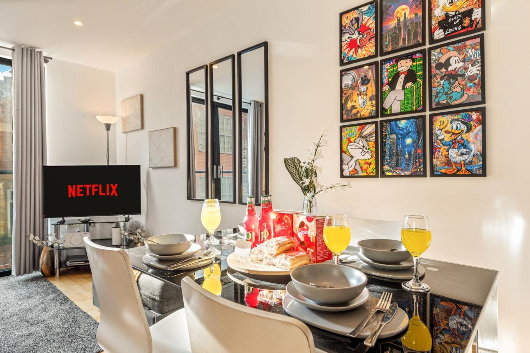 The Suite- Comfy Blissful Getaway In Centre L Samsung Smart Tv With Free Netflix High-speed Wi-fi Apartment Leicester