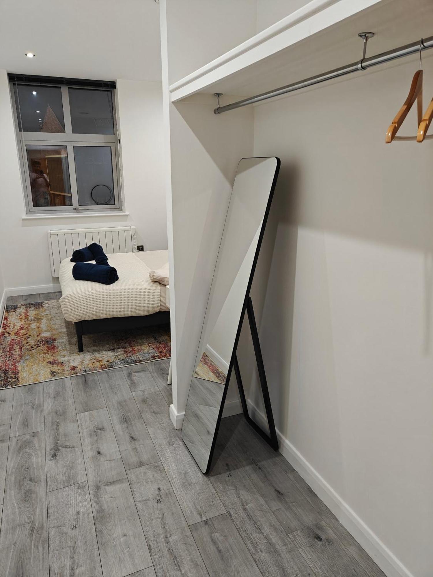 Newly Furnished Modern 1 Bedroom Leicester