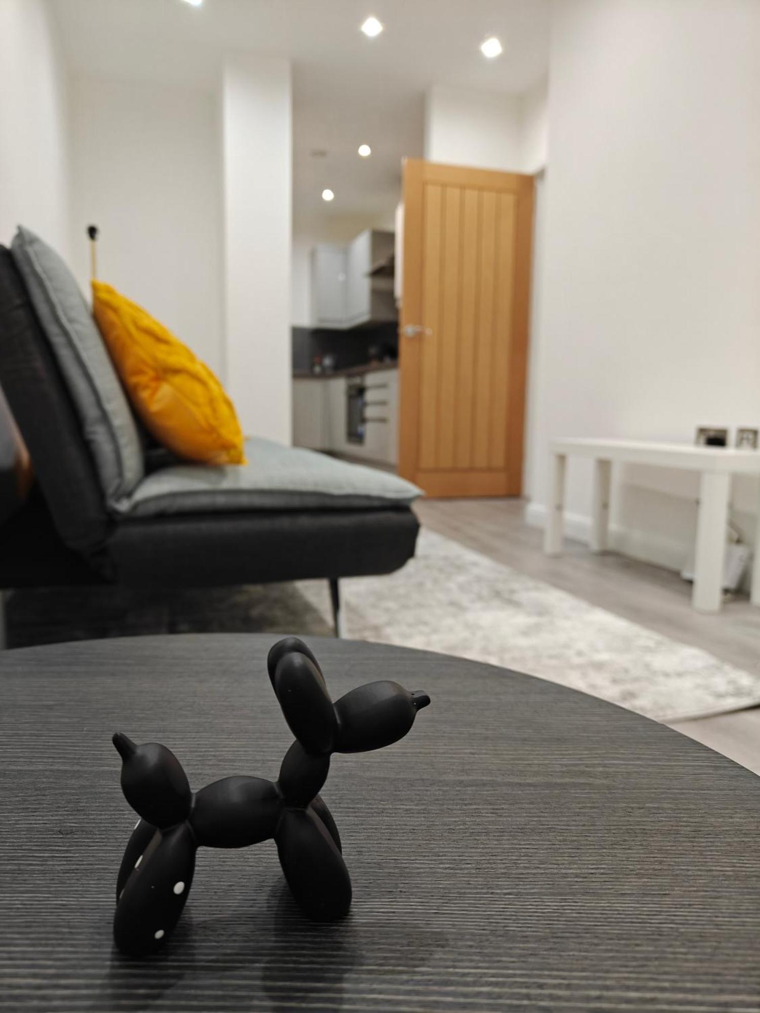 Newly Furnished Modern 1 Bedroom Apartment Leicester